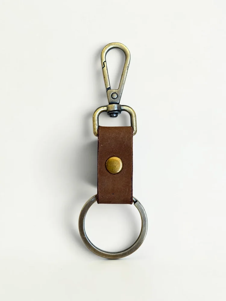 Compact Leather Snap Hook Keychain (Image 4)