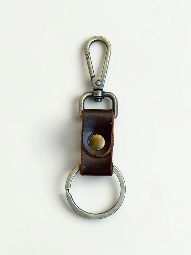 Compact Leather Snap Hook Keychain (Image 5)