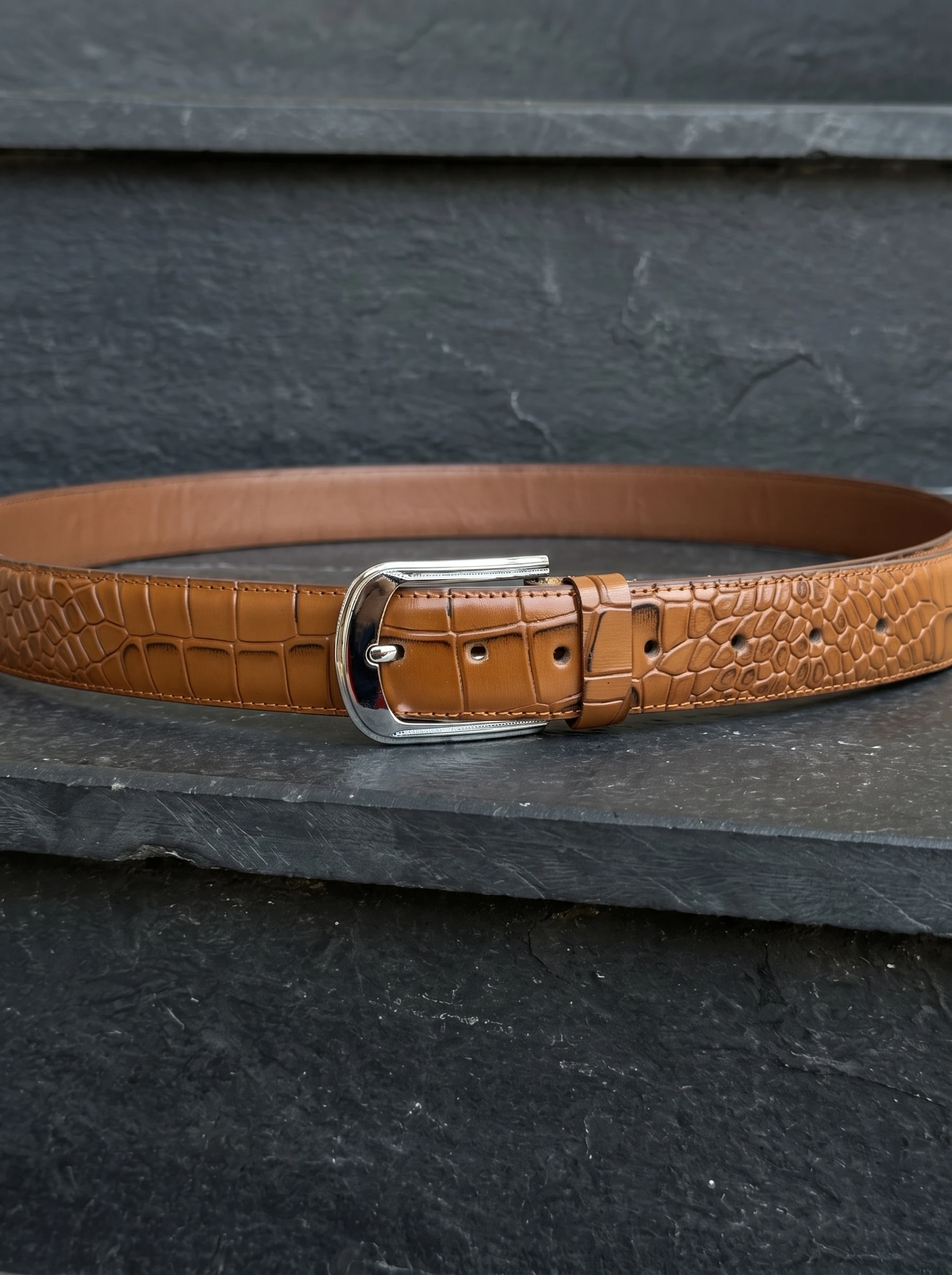 Men's Crocodile Embossed Leather Belt – Arched Silver Buckle