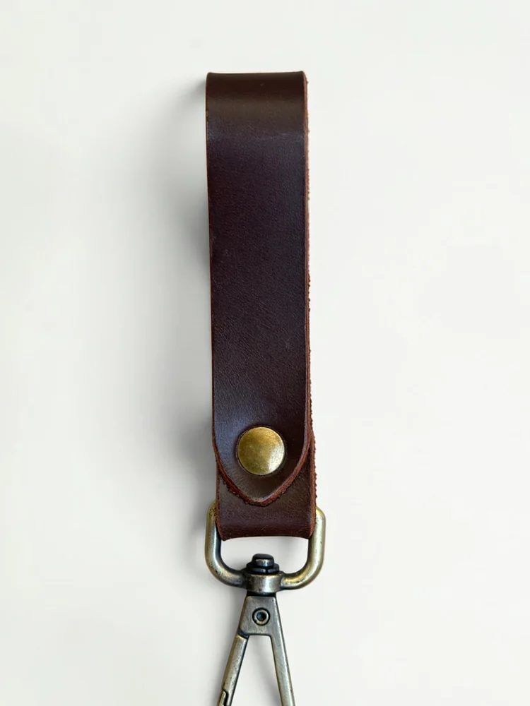 Leather Belt Loop Key Holder (Image 4)