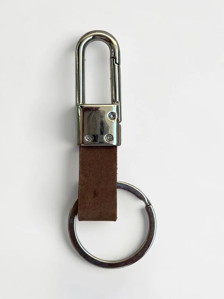 Leather Carabiner Clip Keychain (Image 4)