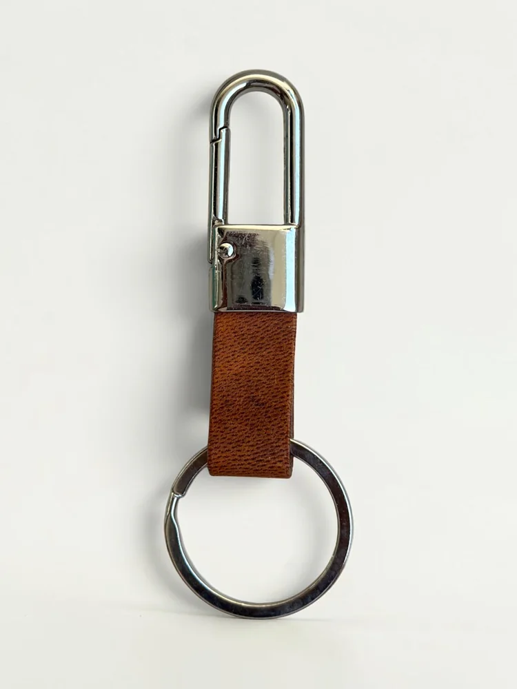 Leather Carabiner Clip Keychain (Image 3)