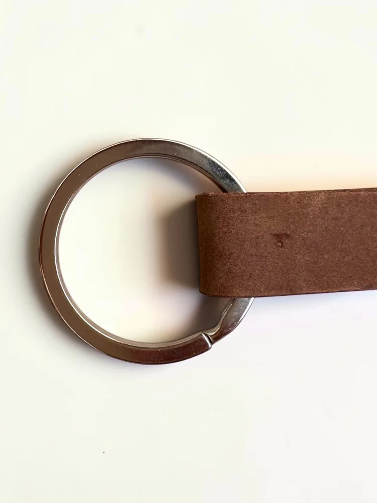 Leather Carabiner Clip Keychain (Image 6)