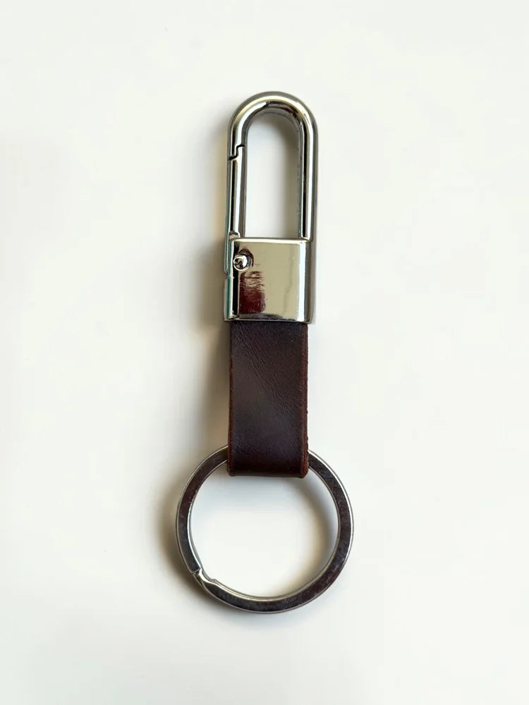 Leather Carabiner Clip Keychain (Image 3)