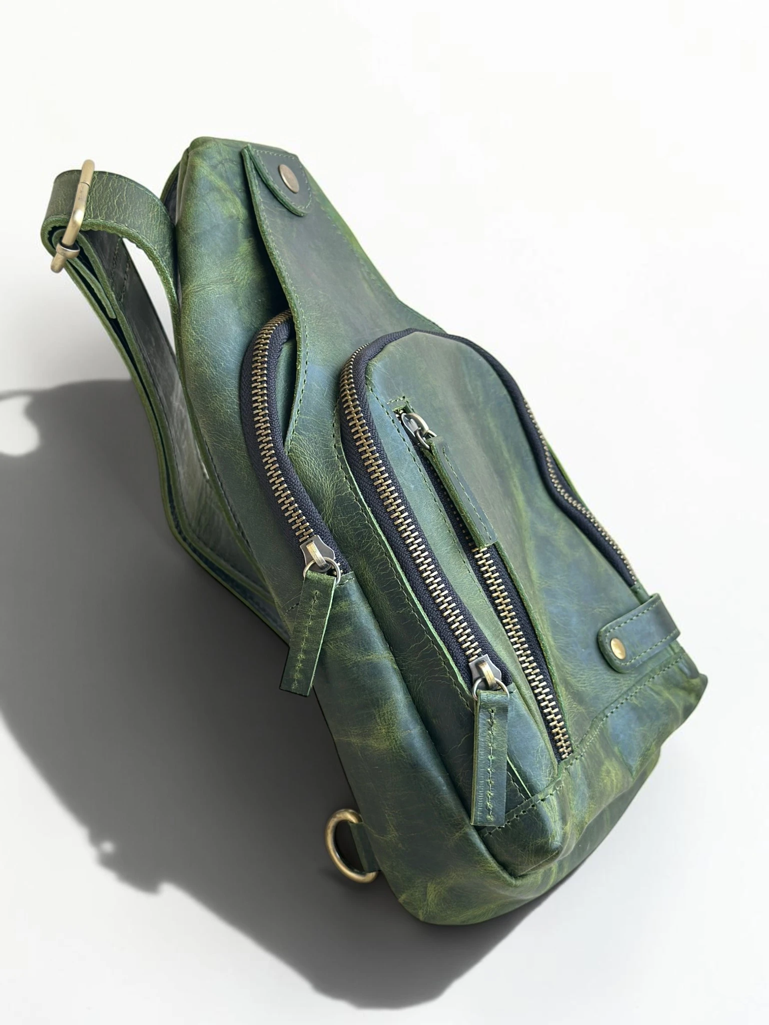 Universal Full-Grain Leather Crossbody Sling Bag (Image 6)