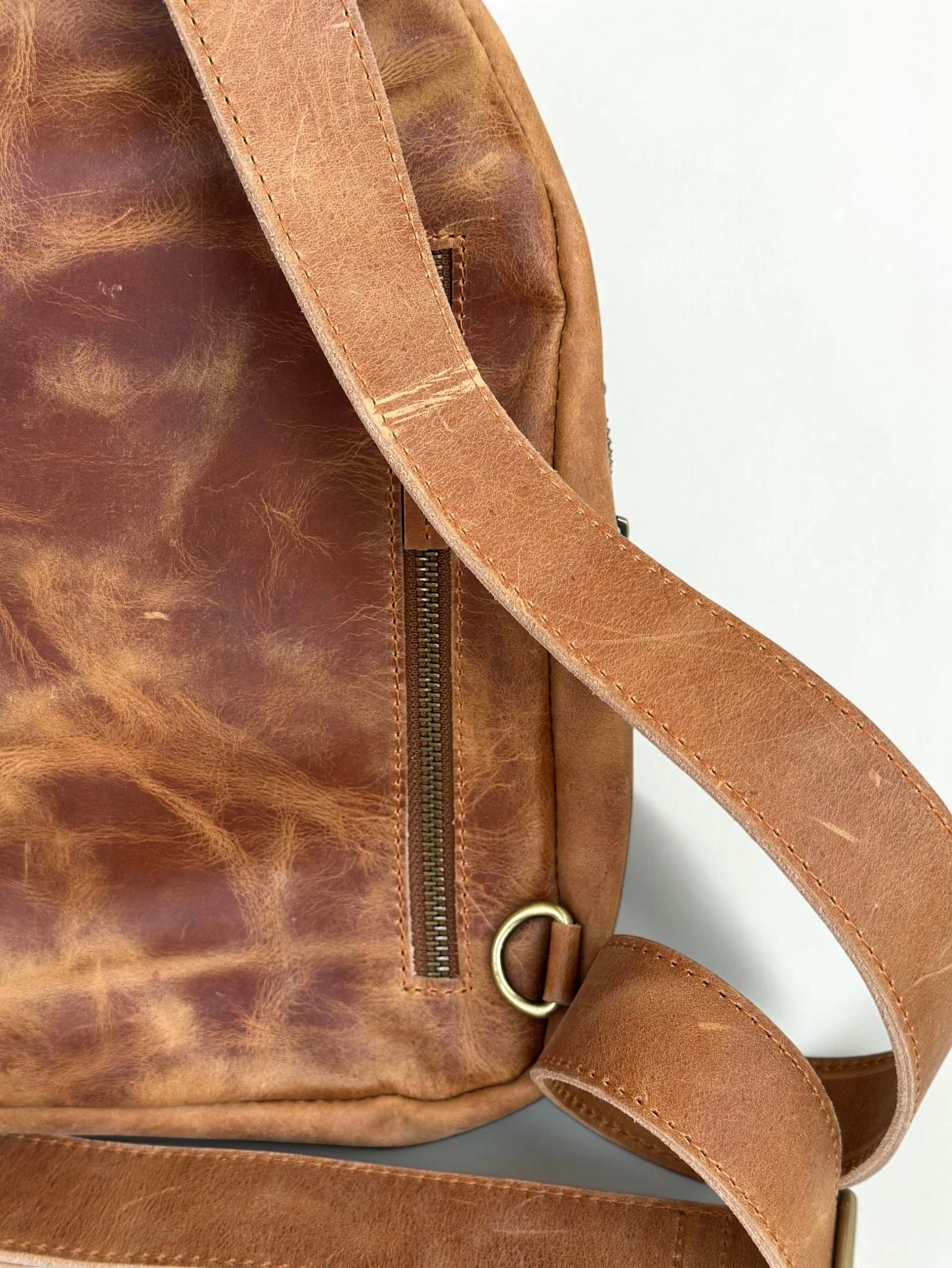 Universal Full-Grain Leather Crossbody Sling Bag (Image 8)