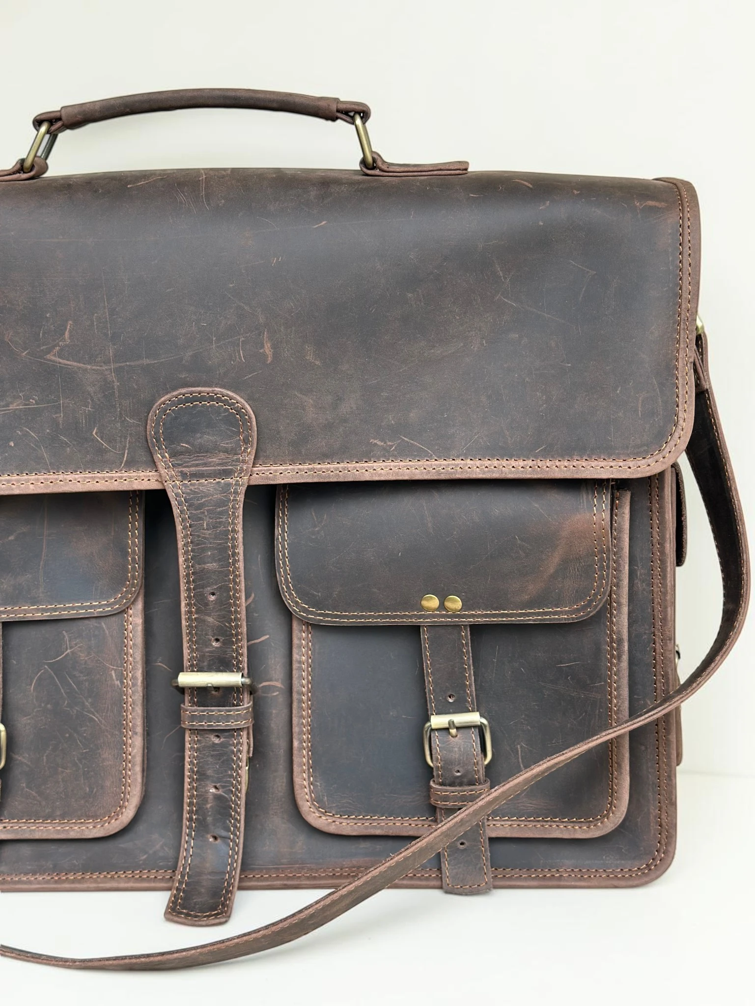 Men's Large Leather Laptop Bag & Executive Briefcase (Image 4)