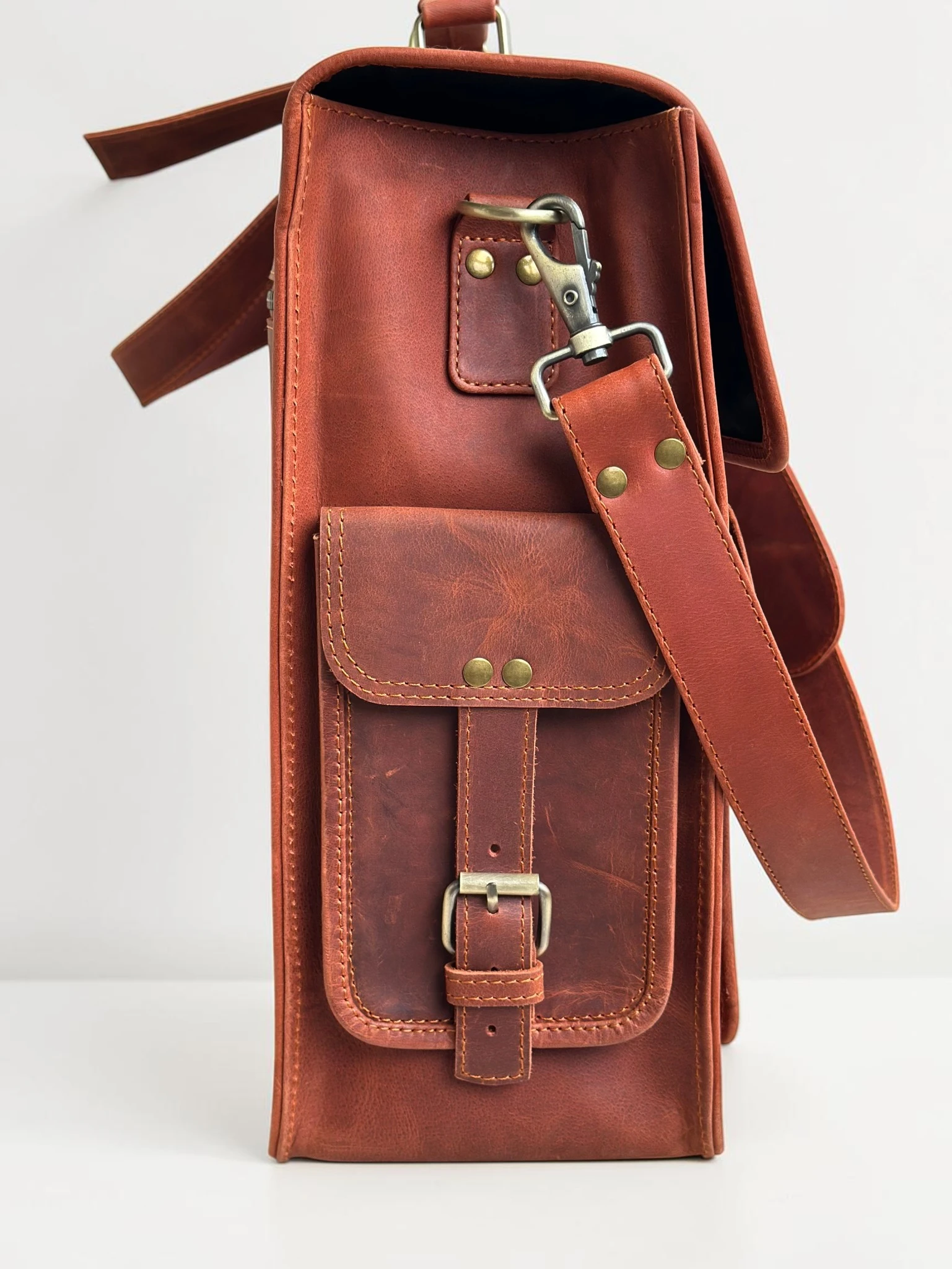Men's Large Leather Laptop Bag & Executive Briefcase (Image 6)