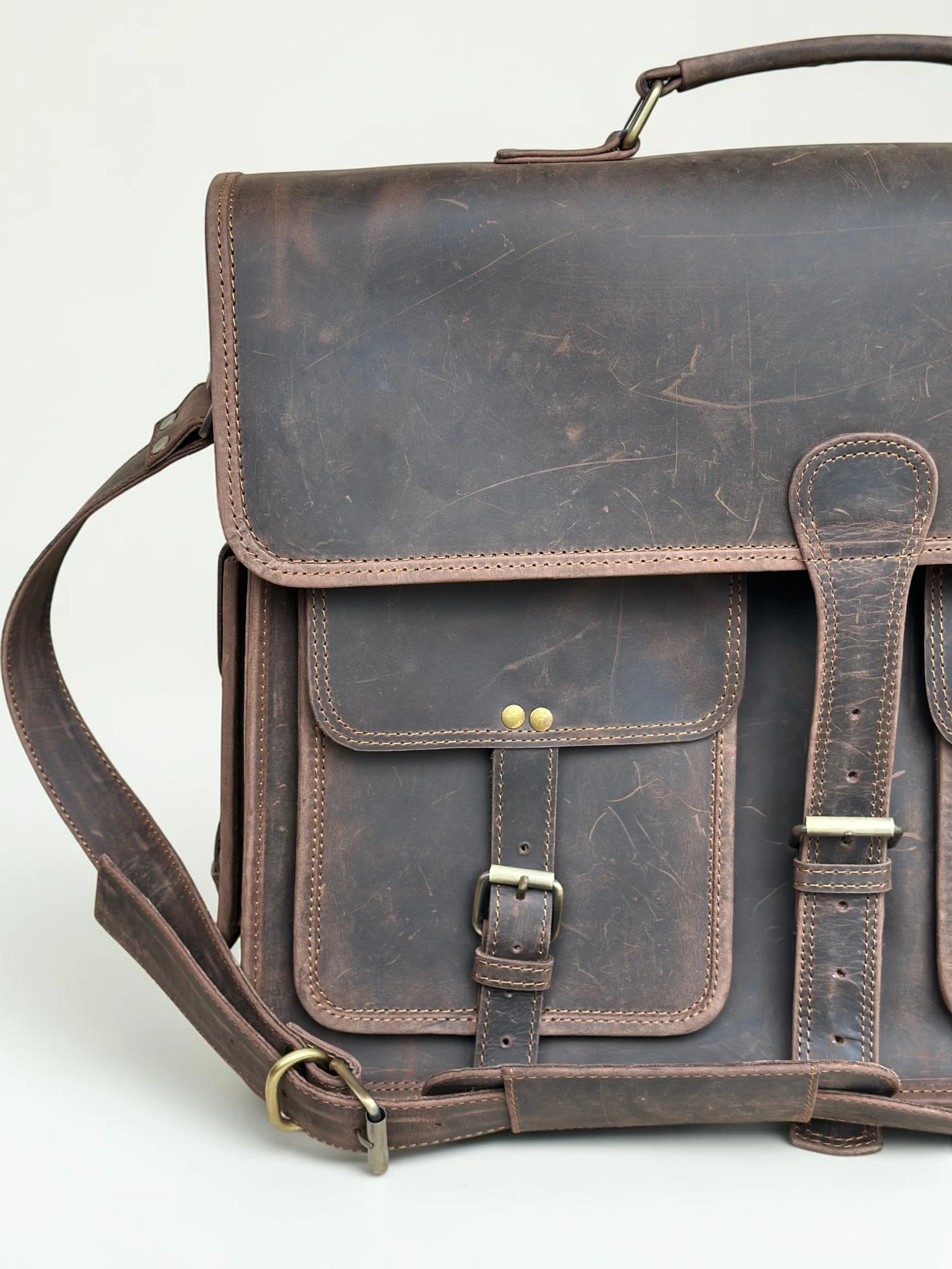 Men's Large Leather Laptop Bag & Executive Briefcase (Image 3)