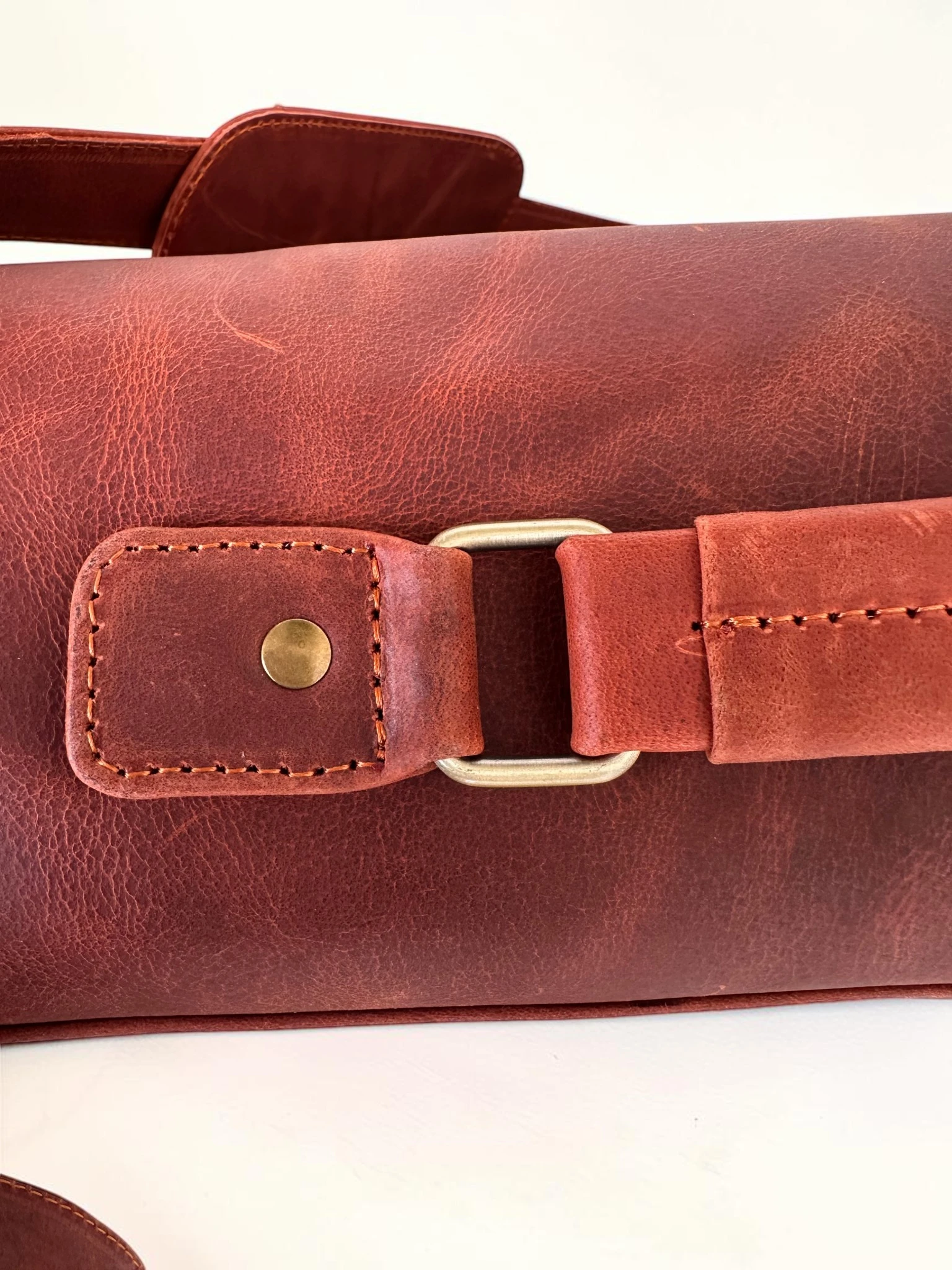Men's Large Leather Laptop Bag & Executive Briefcase (Image 11)