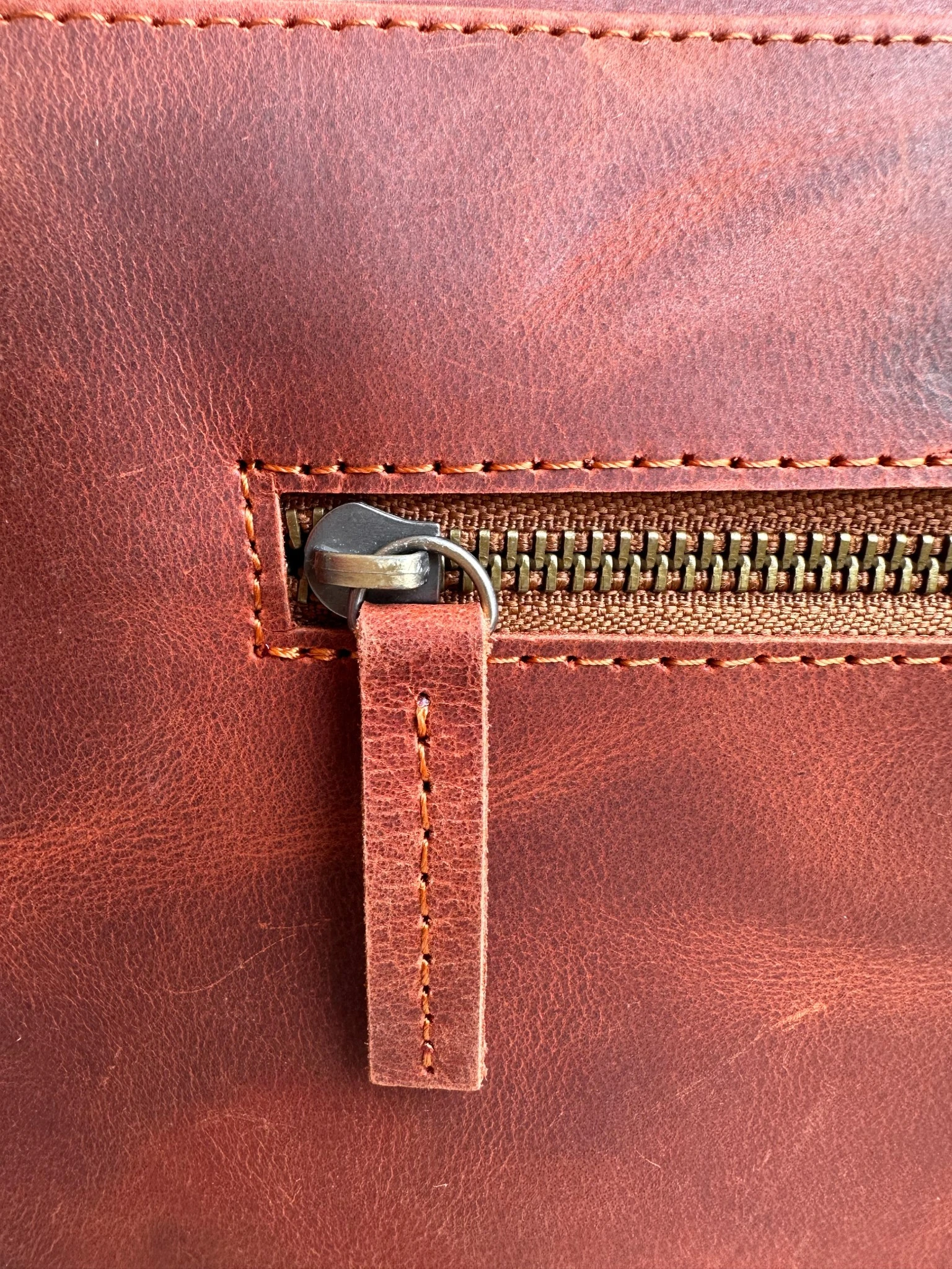 Men's Large Leather Laptop Bag & Executive Briefcase (Image 12)
