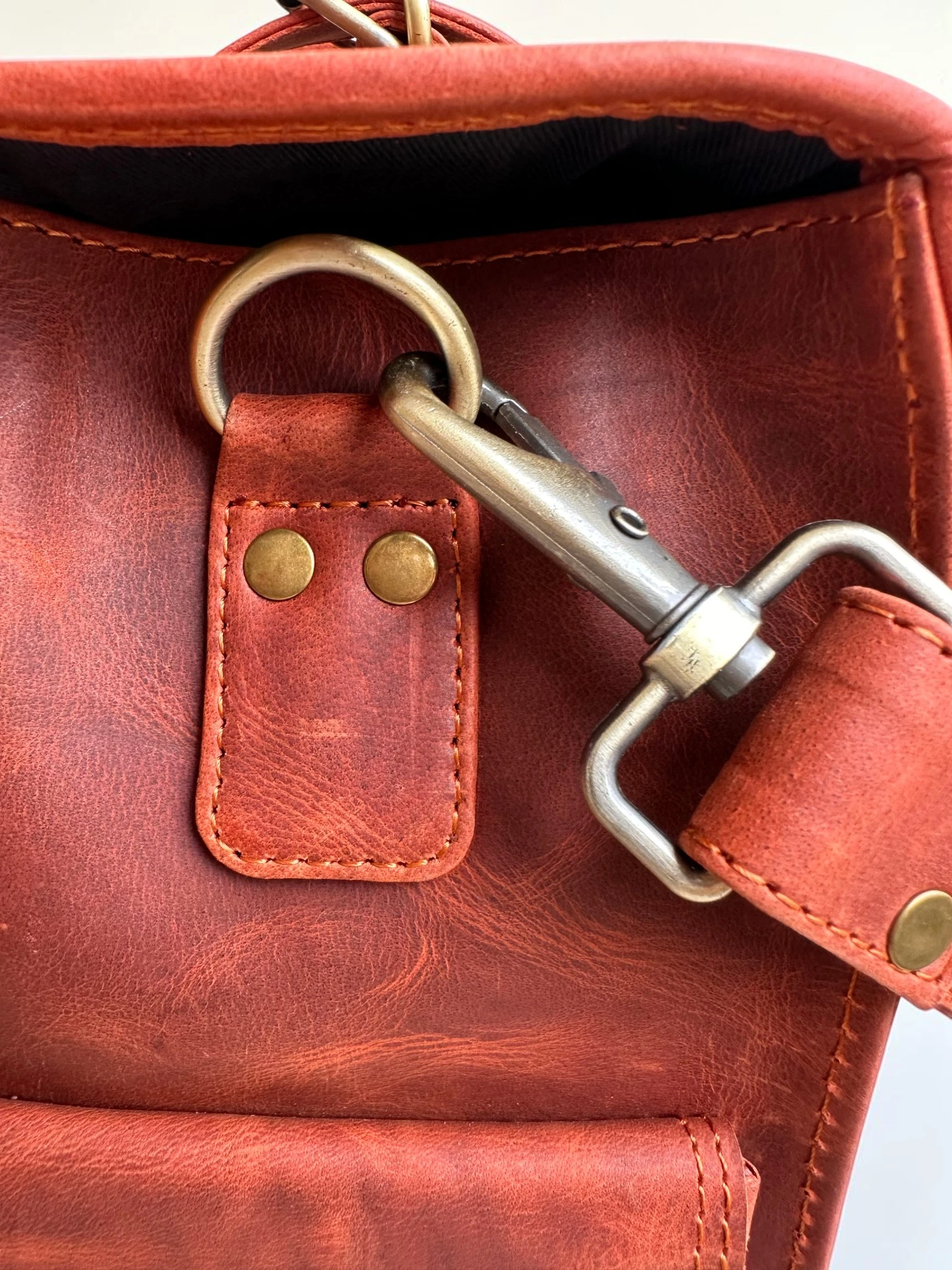 Men's Large Leather Laptop Bag & Executive Briefcase (Image 8)