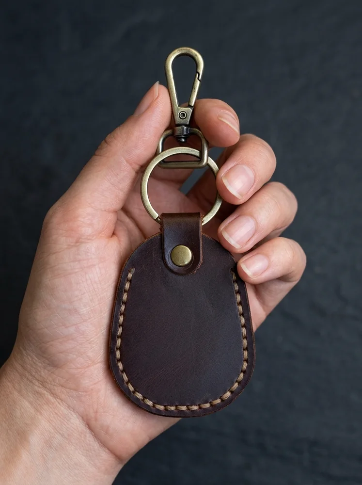 Leather Shield Key Fob with Clasp (Image 2)