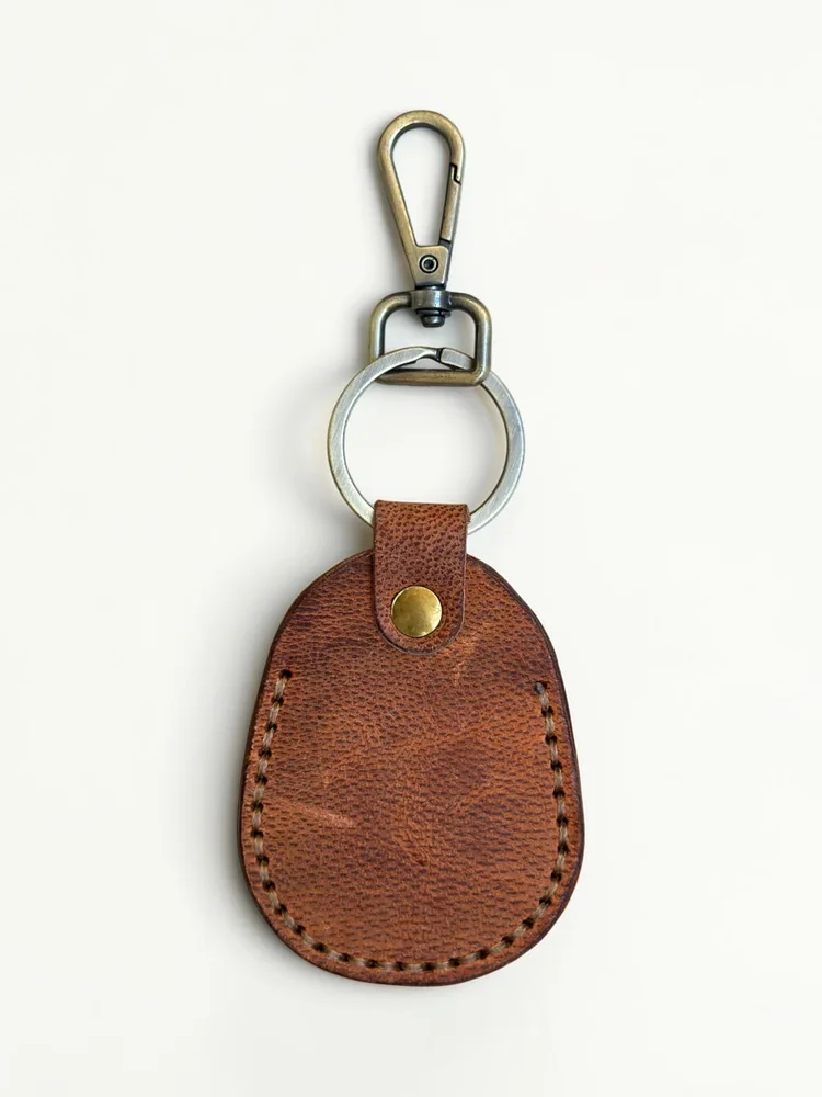Leather Shield Key Fob with Clasp (Image 3)