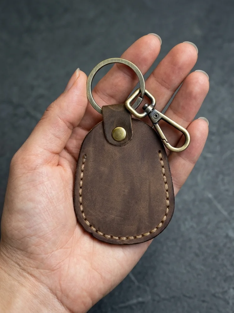Leather Shield Key Fob with Clasp (Image 2)