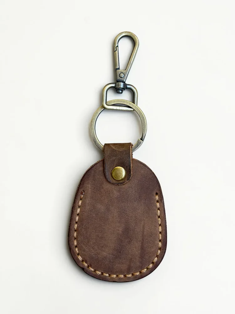 Leather Shield Key Fob with Clasp (Image 3)