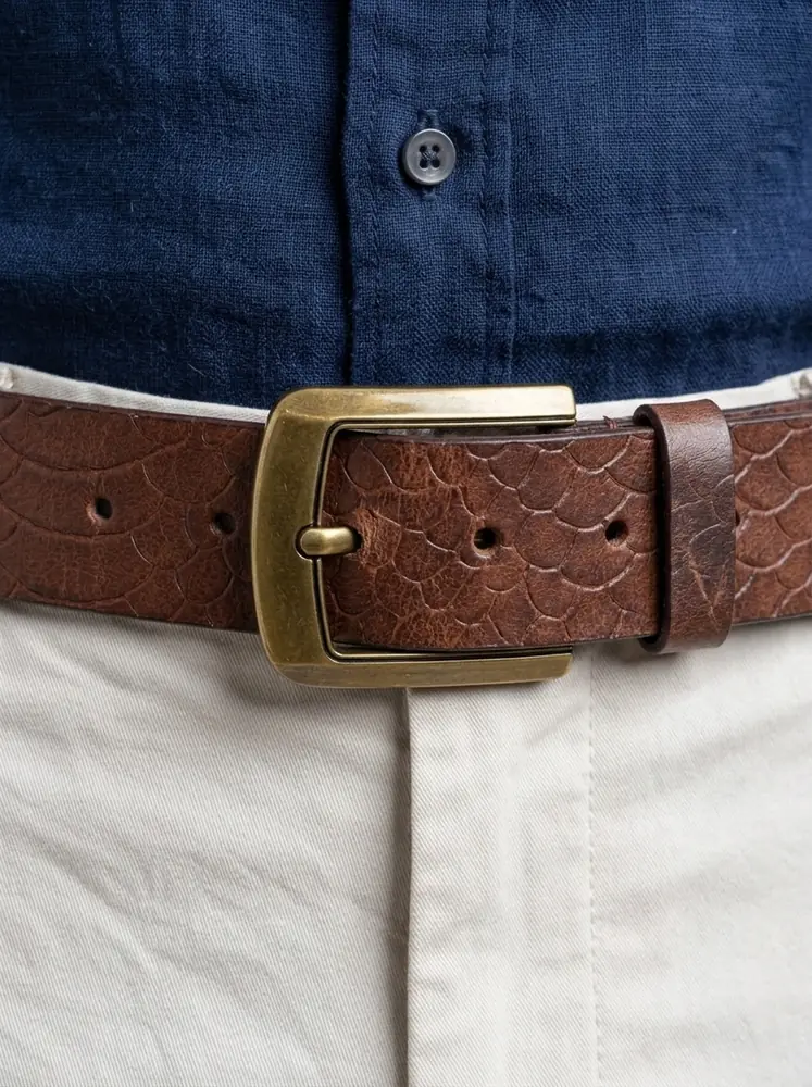 Men's Embossed Cowhide Leather Belt – Floral Basketweave (Image 2)