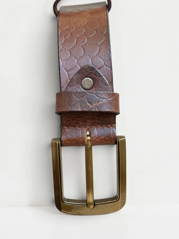 Men's Embossed Cowhide Leather Belt – Floral Basketweave (Image 7)
