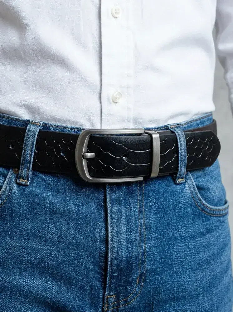 Men's 2-in-1 Reversible Embossed Leather Belt (Image 2)