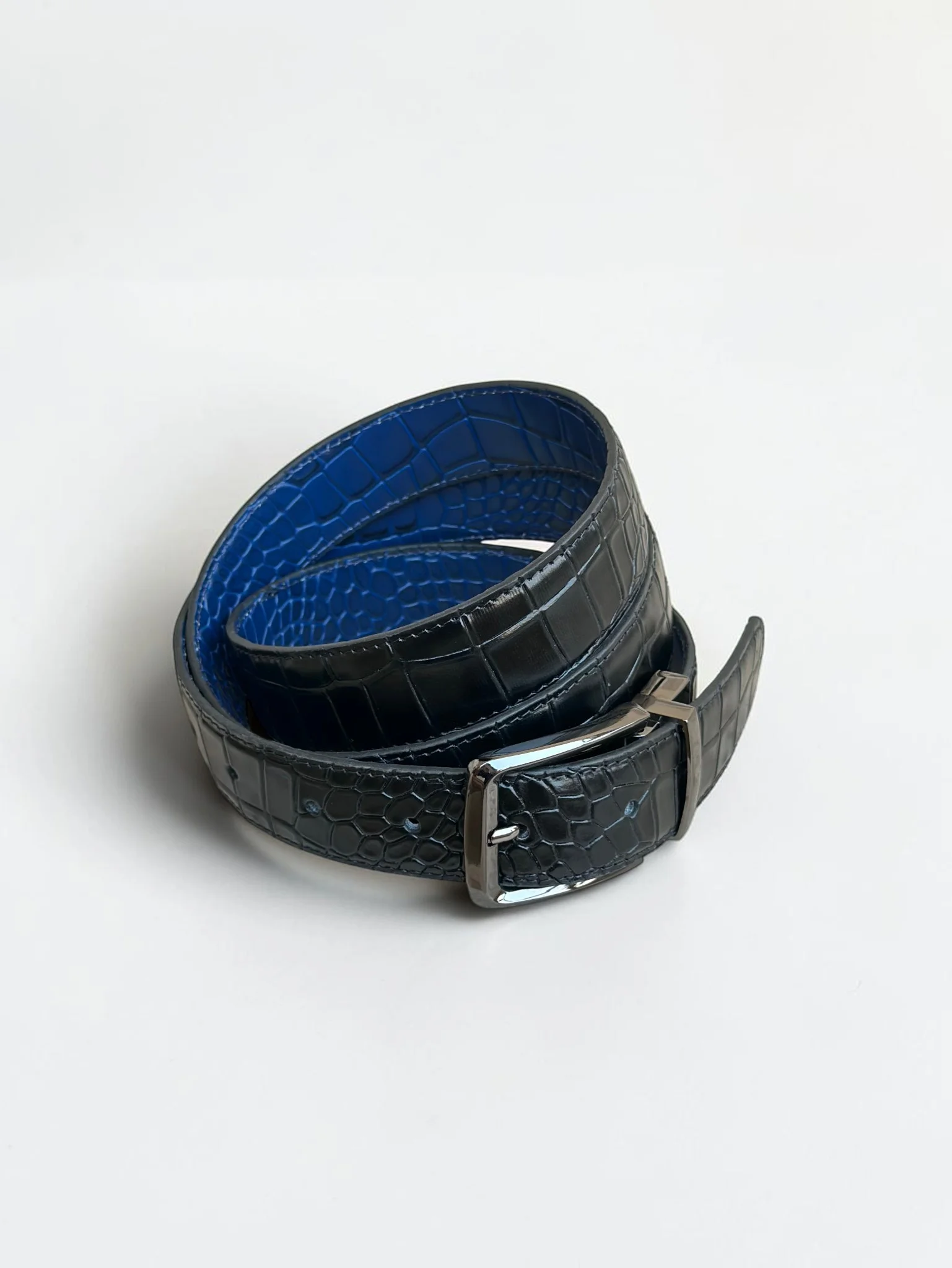 Men's Reversible Crocodile Leather Belt – Black Buckle (Image 7)