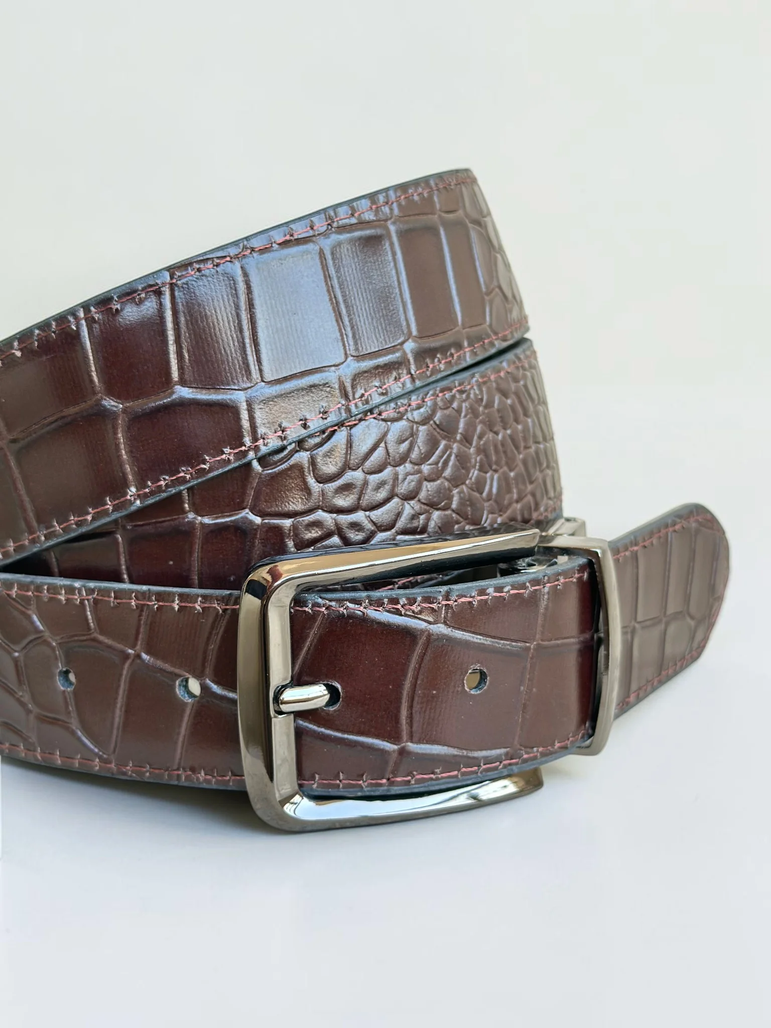 Men's Reversible Crocodile Leather Belt – Black Buckle (Image 11)