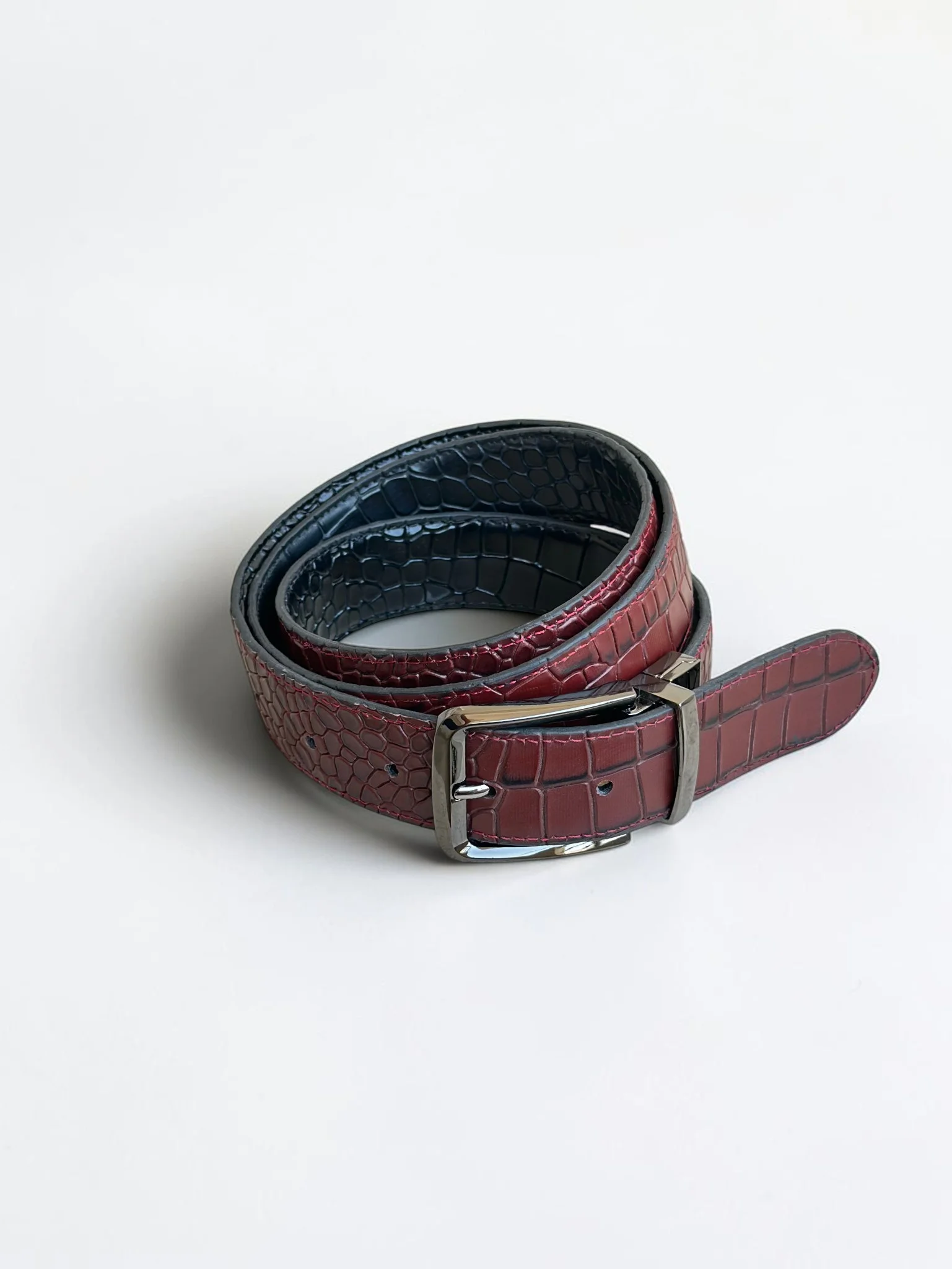 Men's Reversible Crocodile Leather Belt – Black Buckle (Image 12)