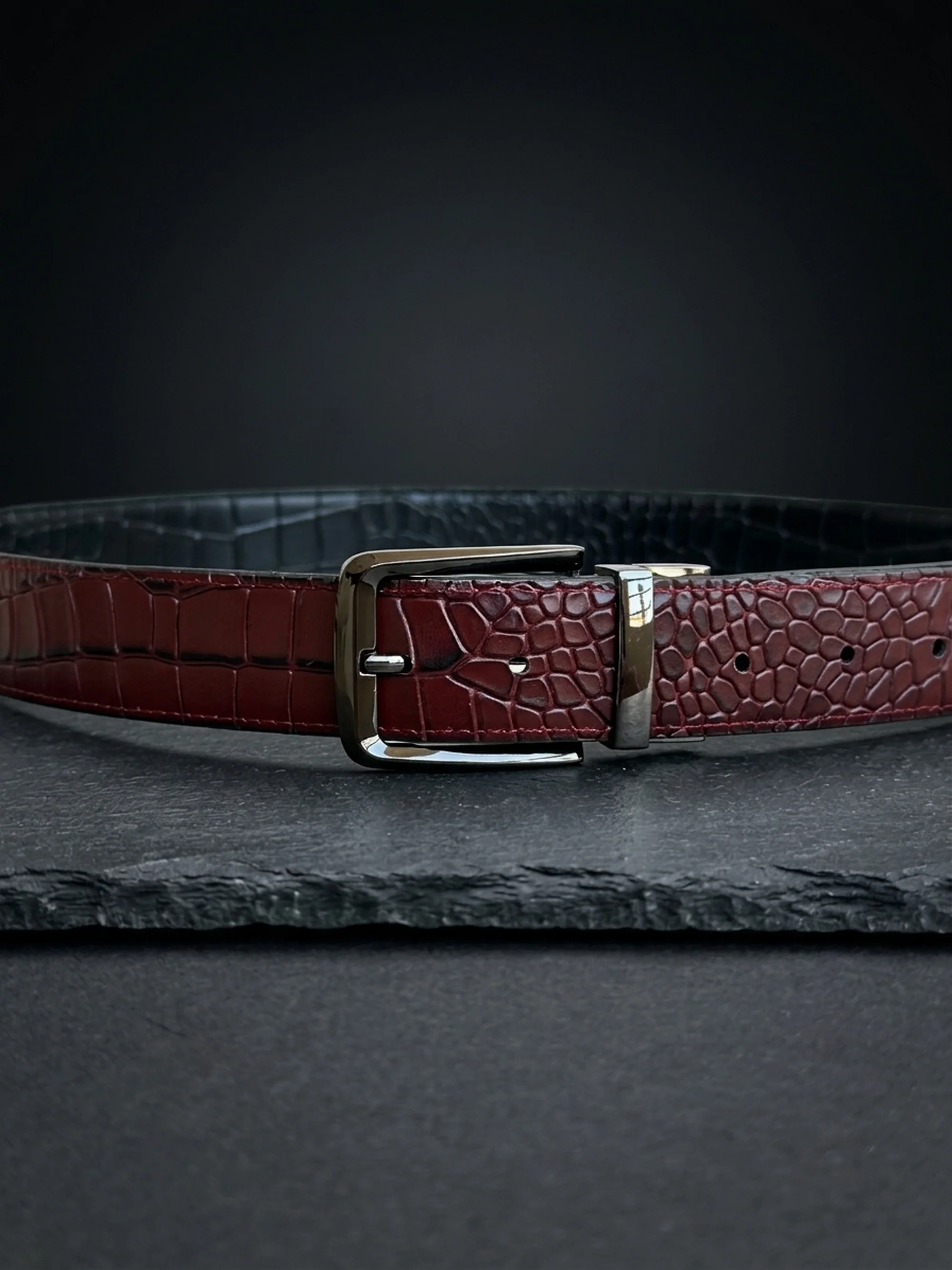 Men's Reversible Crocodile Leather Belt – Black Buckle