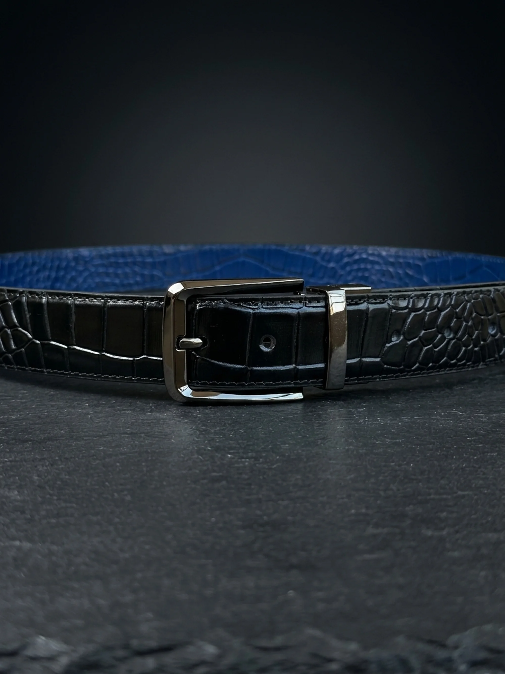Men's Reversible Crocodile Leather Belt – Black Buckle (Image 2)
