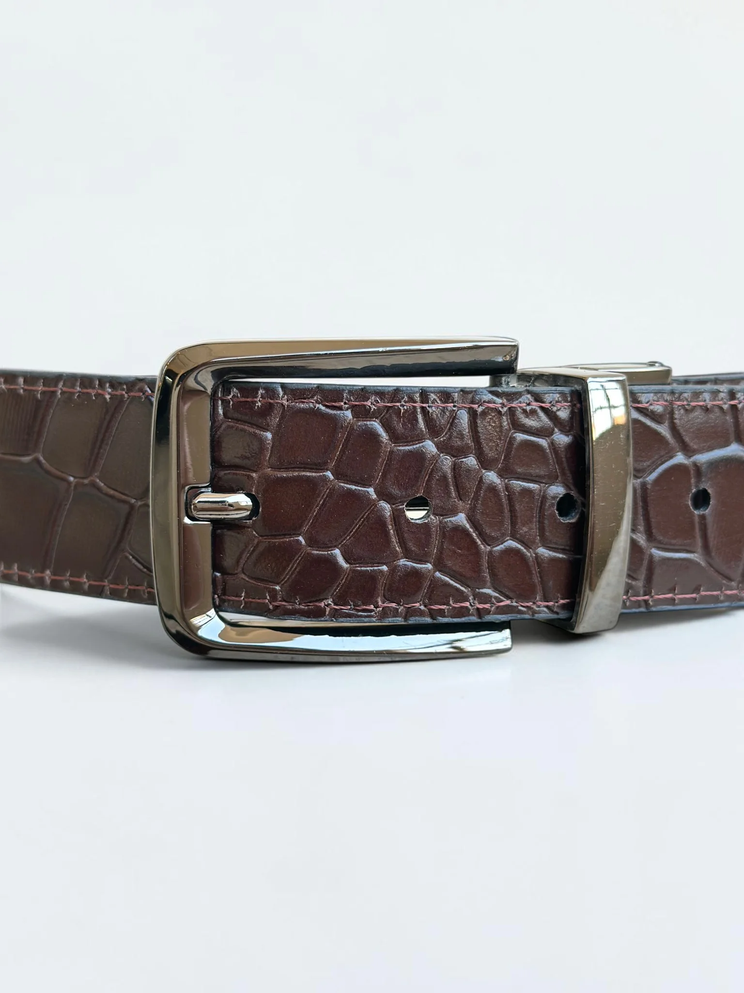 Men's Reversible Crocodile Leather Belt – Black Buckle (Image 9)