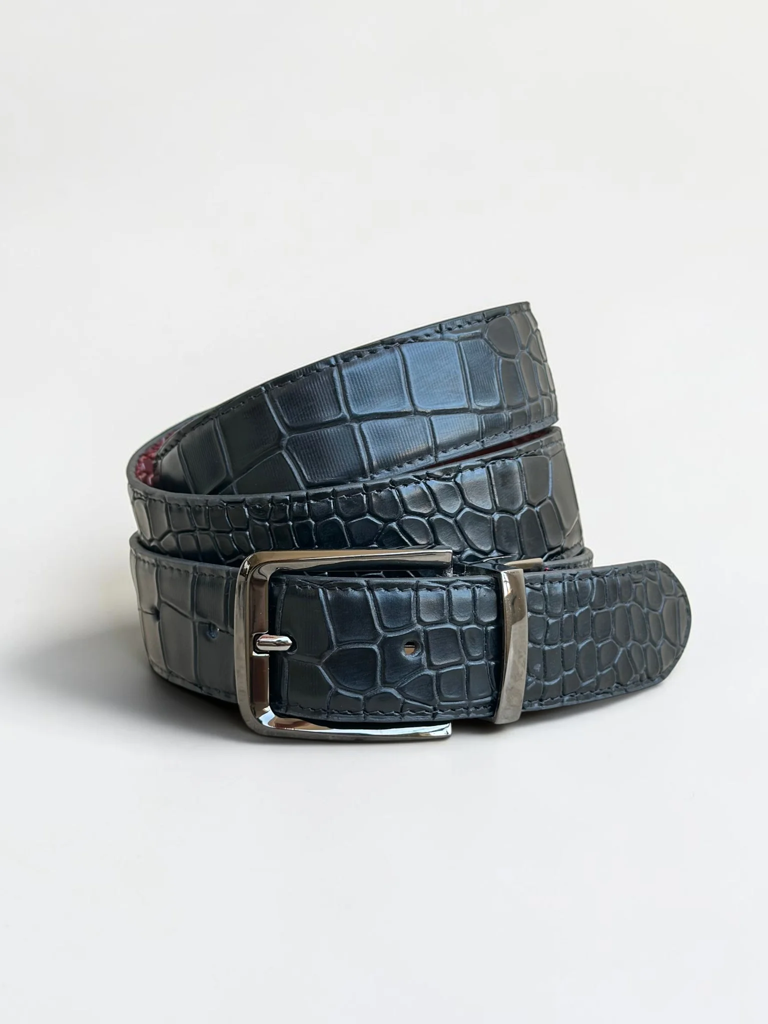 Men's Reversible Crocodile Leather Belt – Black Buckle (Image 5)