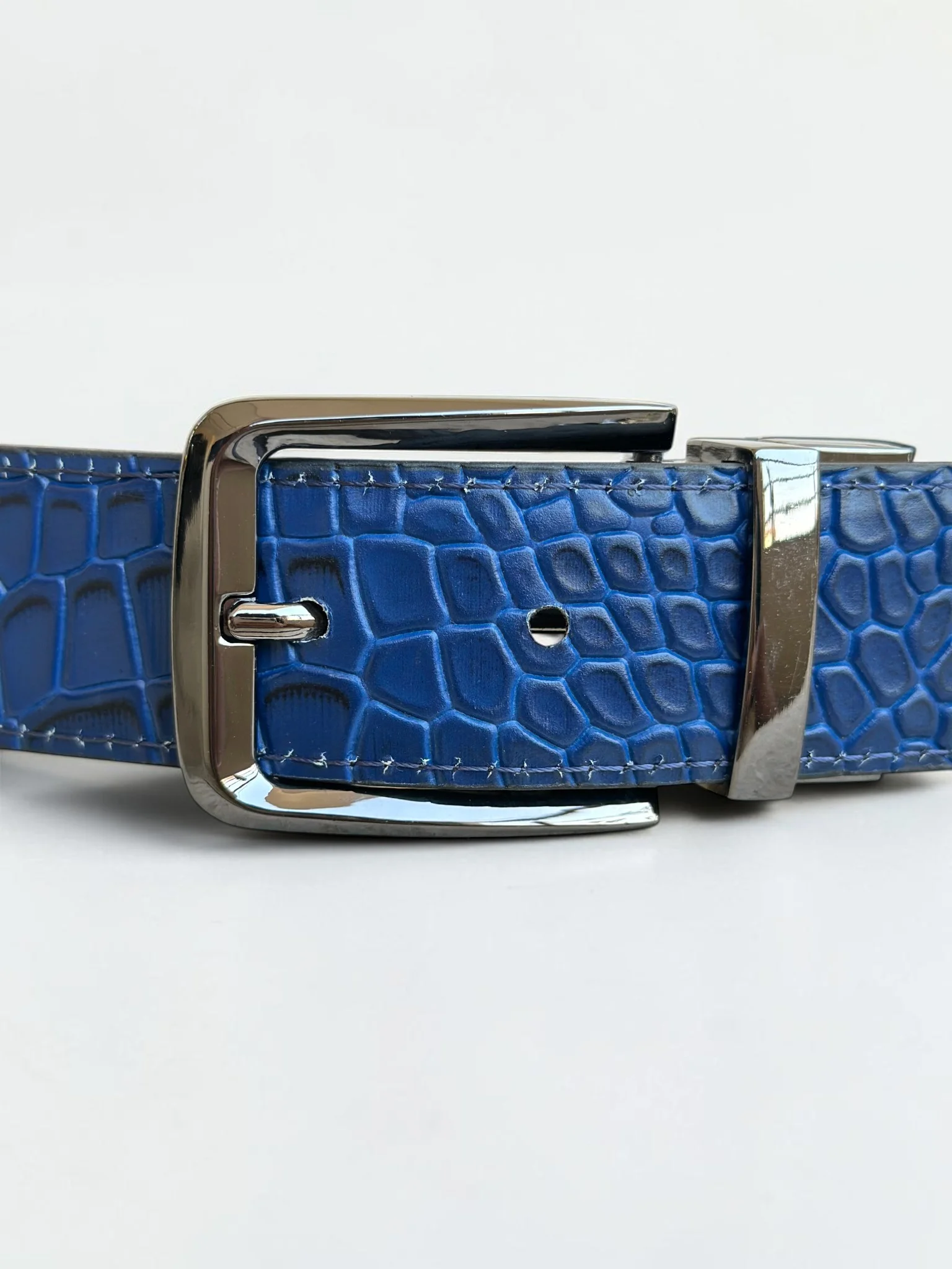 Men's Reversible Crocodile Leather Belt – Black Buckle (Image 9)