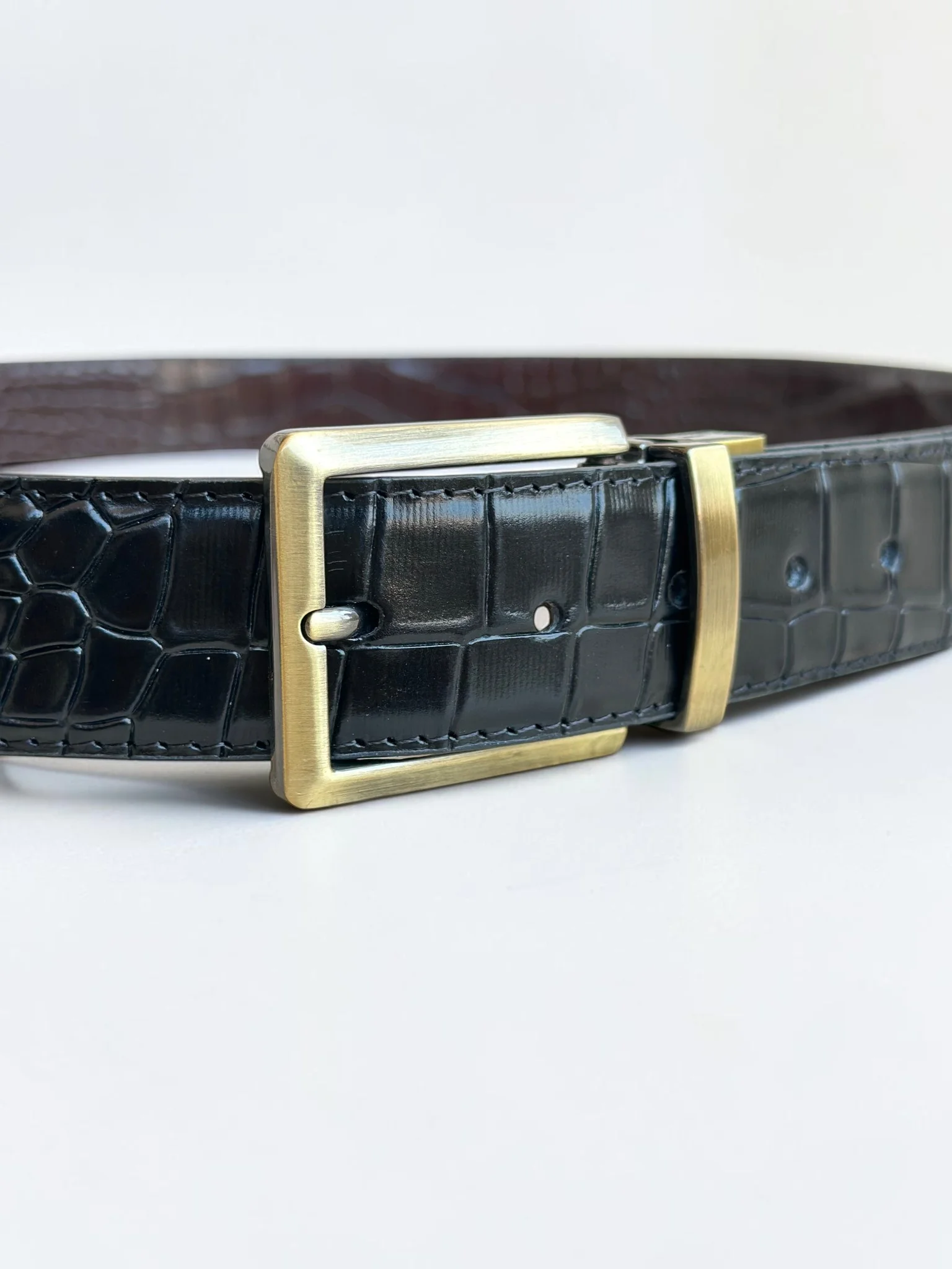 Men's Reversible Crocodile Leather Belt – Bronze Buckle (Image 3)