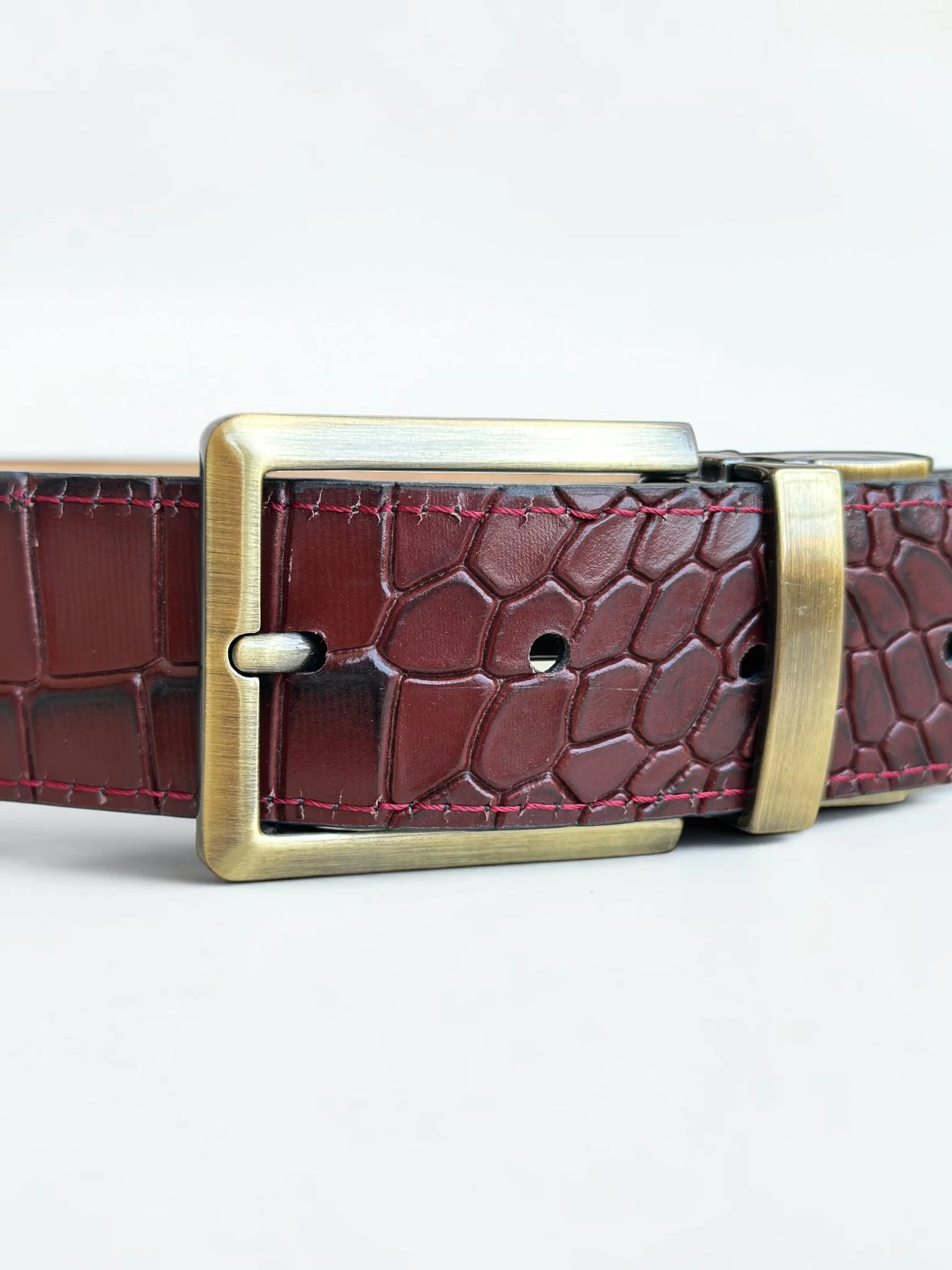 Men's Reversible Crocodile Leather Belt – Bronze Buckle (Image 9)