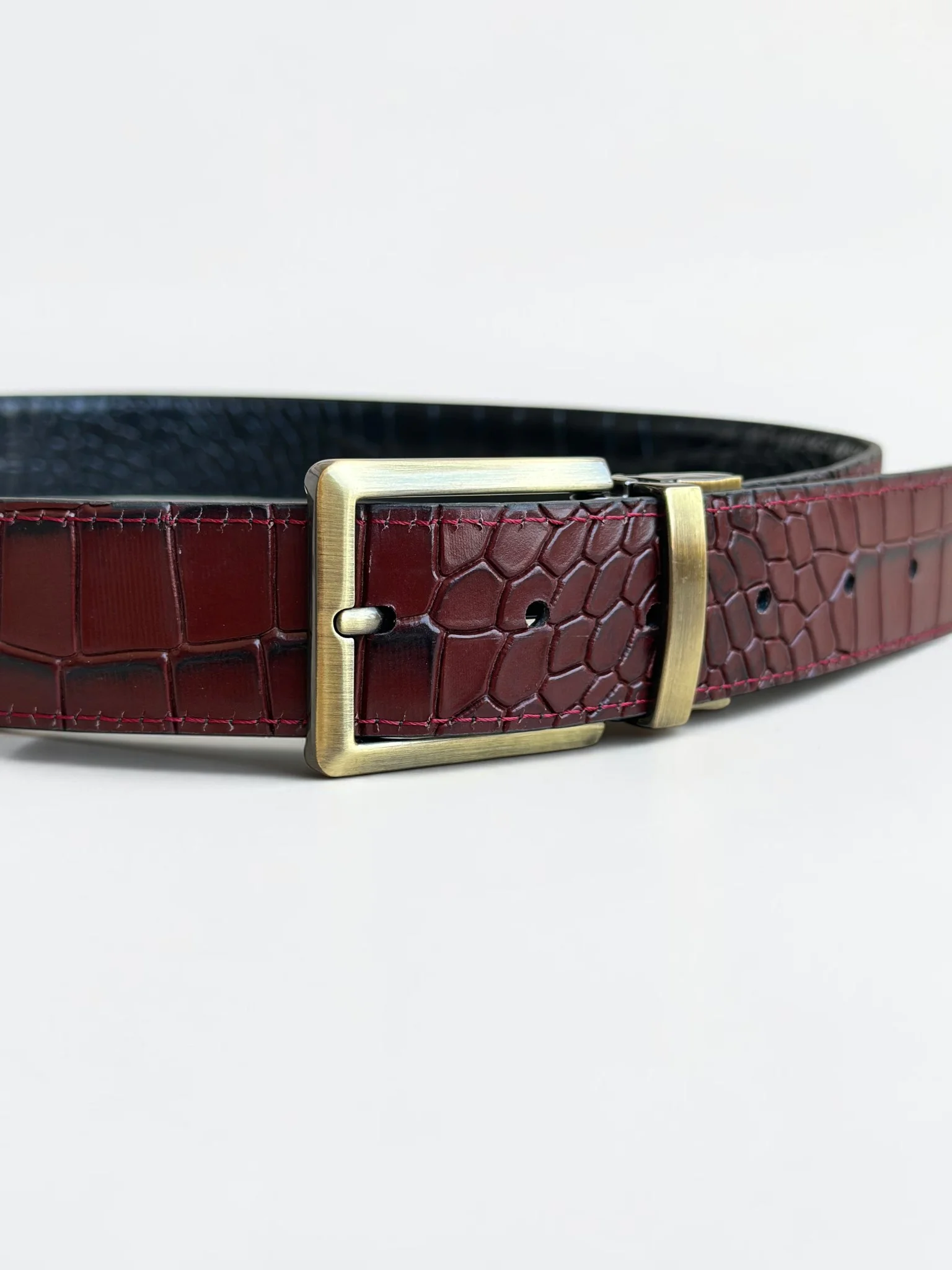 Men's Reversible Crocodile Leather Belt – Bronze Buckle (Image 8)