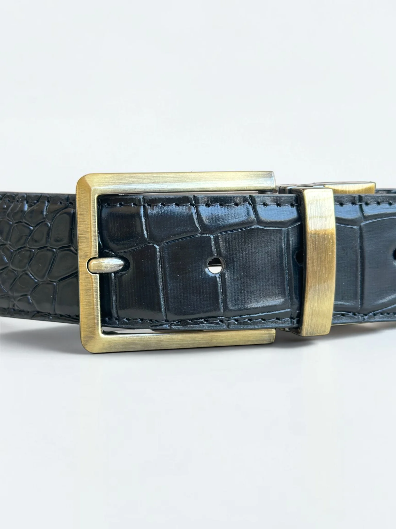 Men's Reversible Crocodile Leather Belt – Bronze Buckle (Image 4)