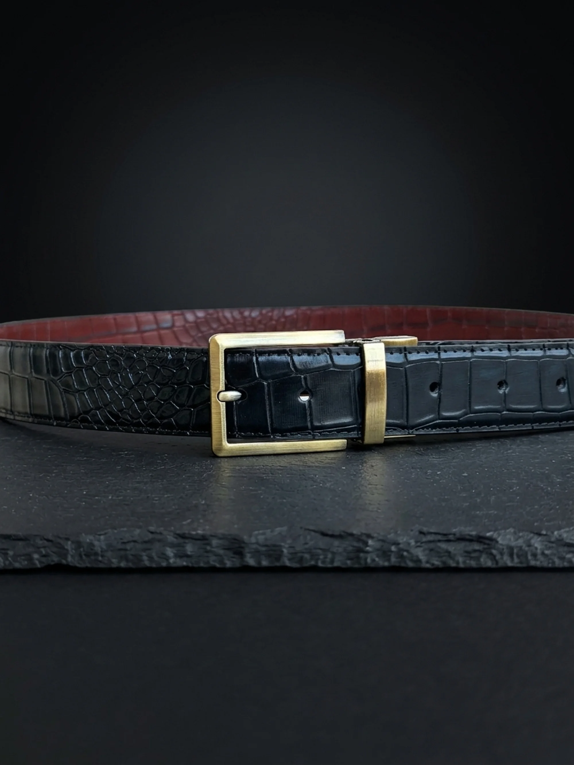 Men's Reversible Crocodile Leather Belt – Bronze Buckle (Image 2)
