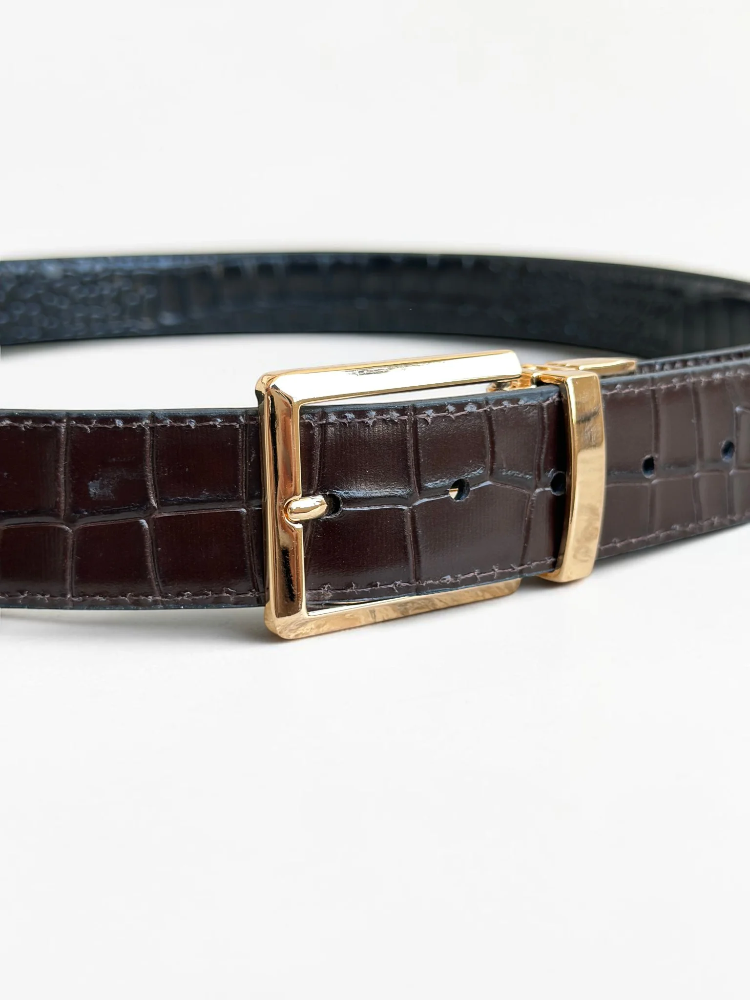 Men's Reversible Crocodile Leather Belt – Gold Buckle (Image 8)