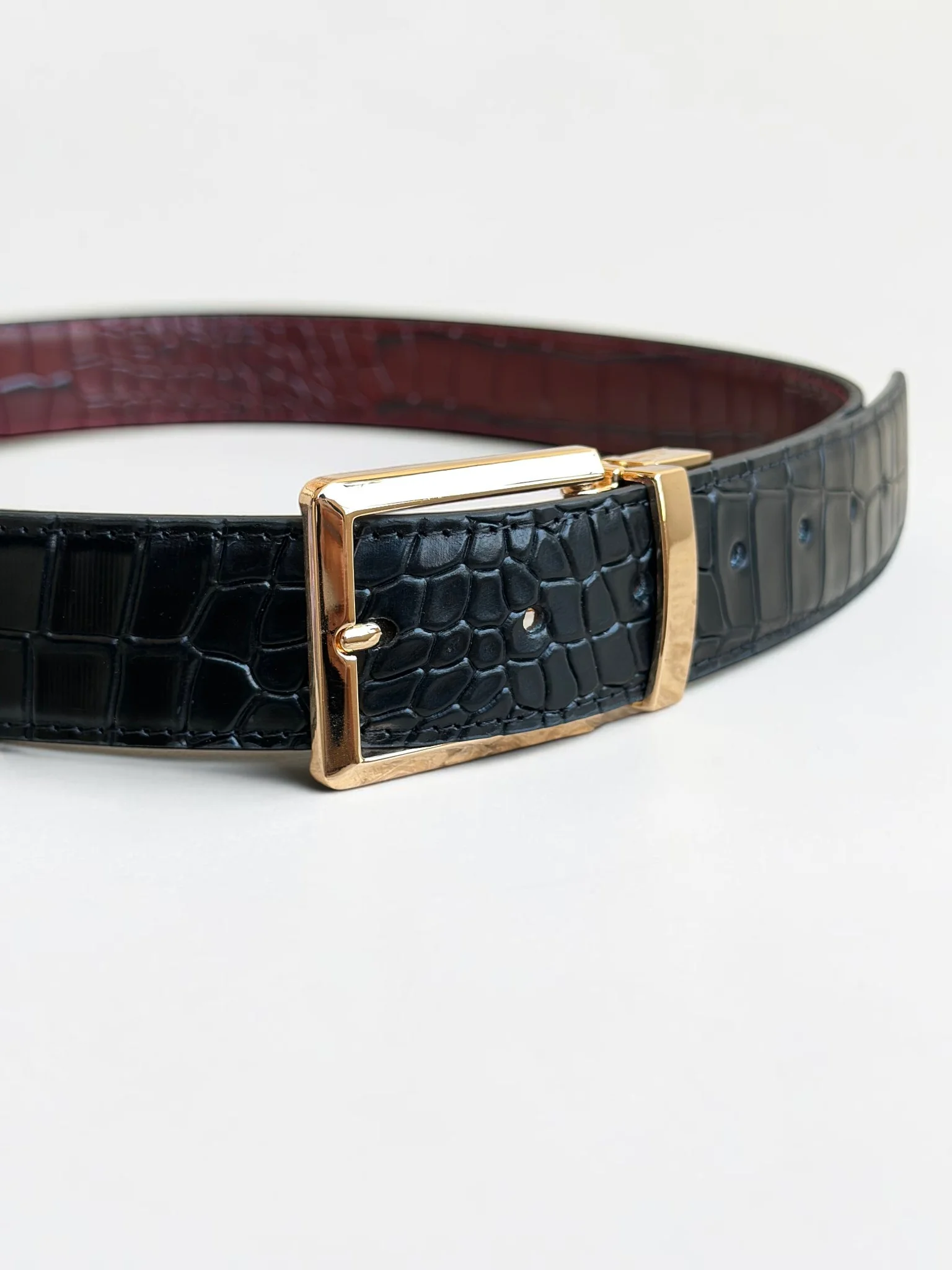 Men's Reversible Crocodile Leather Belt – Gold Buckle (Image 3)