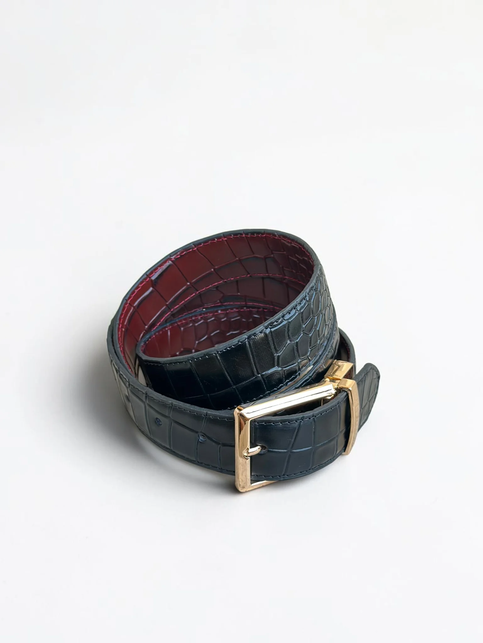 Men's Reversible Crocodile Leather Belt – Gold Buckle (Image 7)