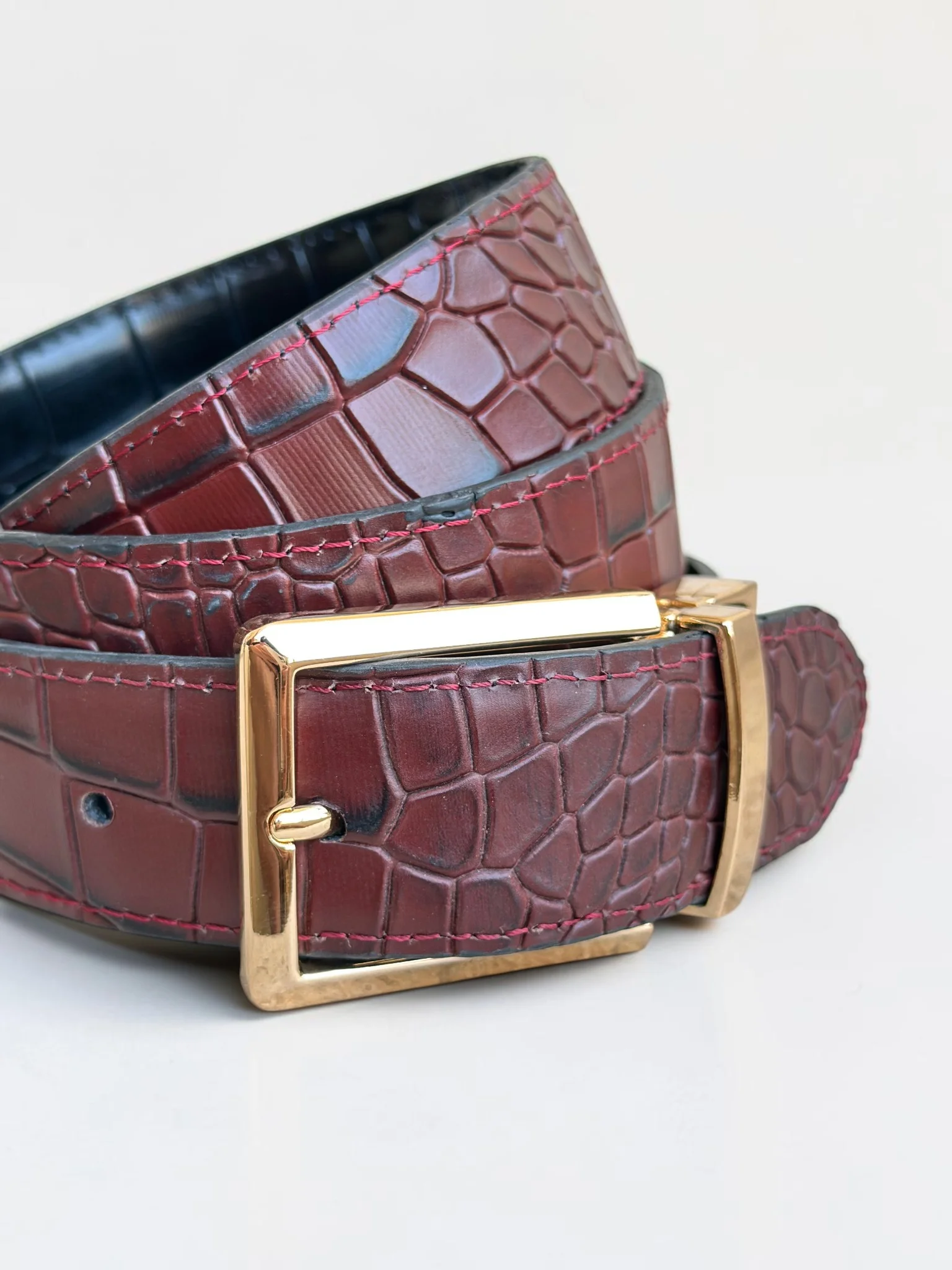 Men's Reversible Crocodile Leather Belt – Gold Buckle (Image 11)