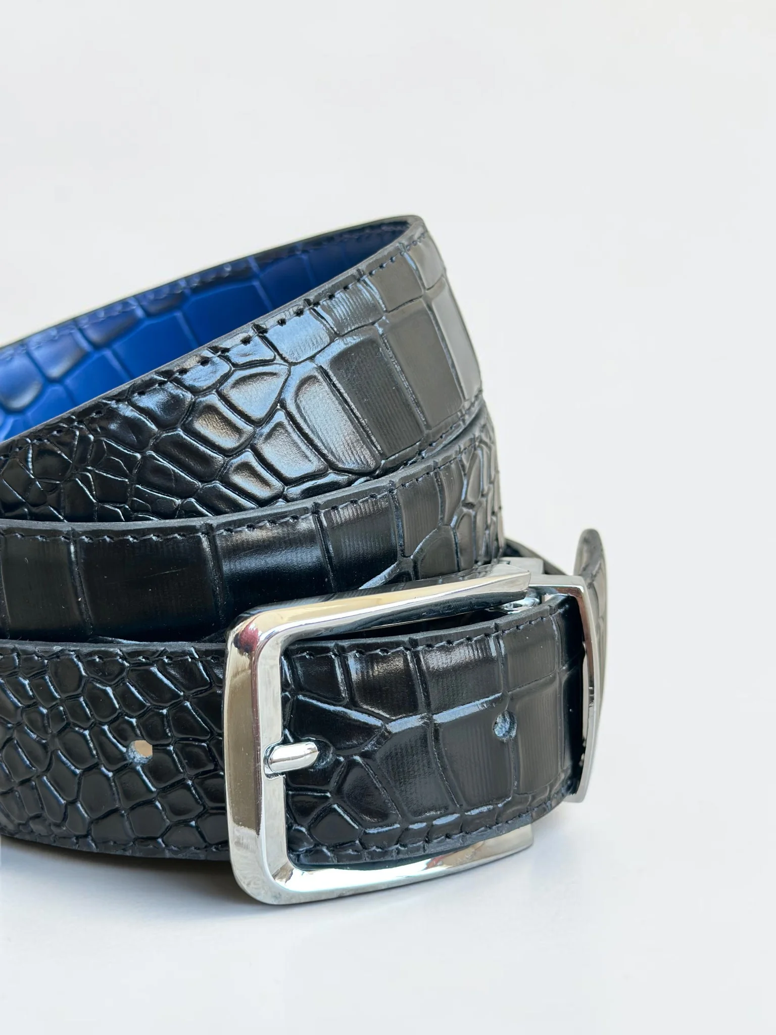 Men's Reversible Crocodile Leather Belt – Silver Buckle (Image 6)