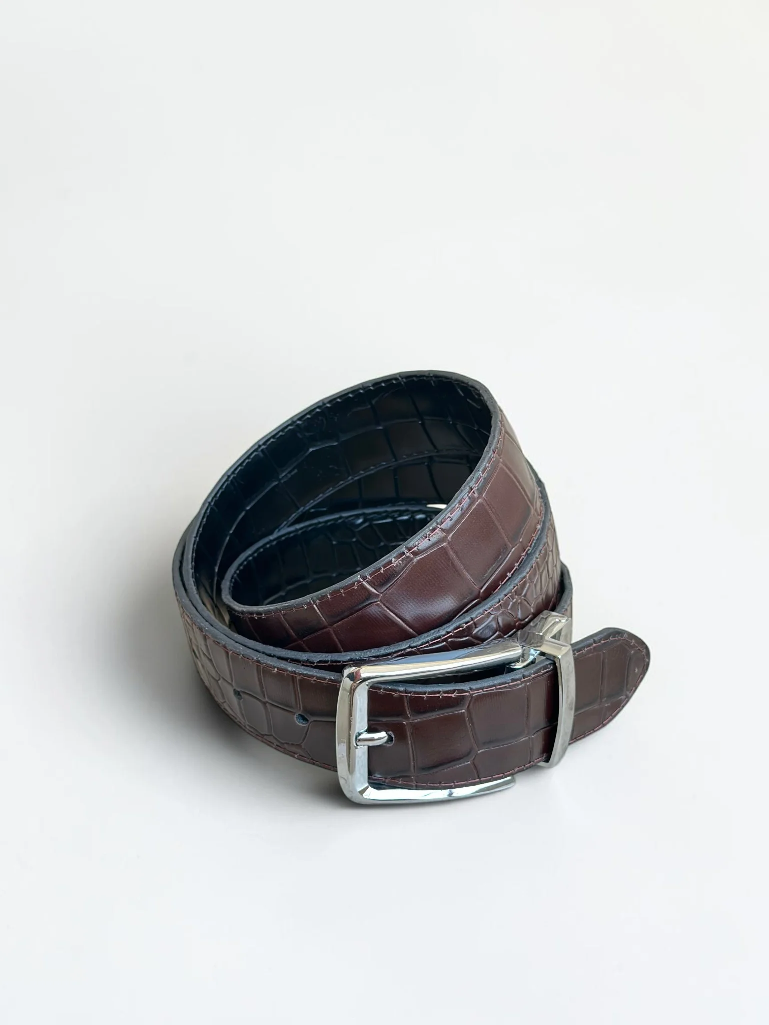 Men's Reversible Crocodile Leather Belt – Silver Buckle (Image 12)