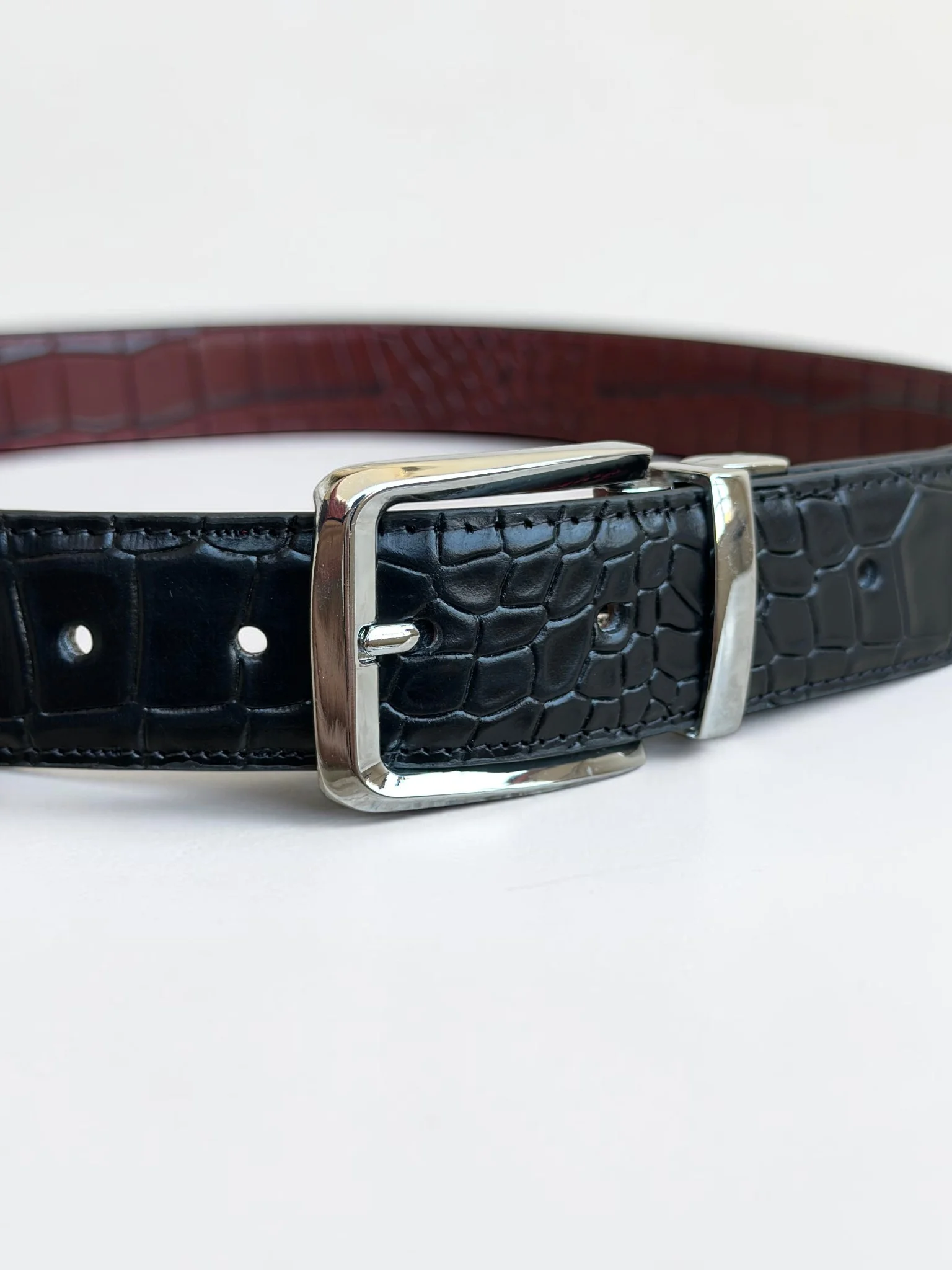 Men's Reversible Crocodile Leather Belt – Silver Buckle (Image 3)
