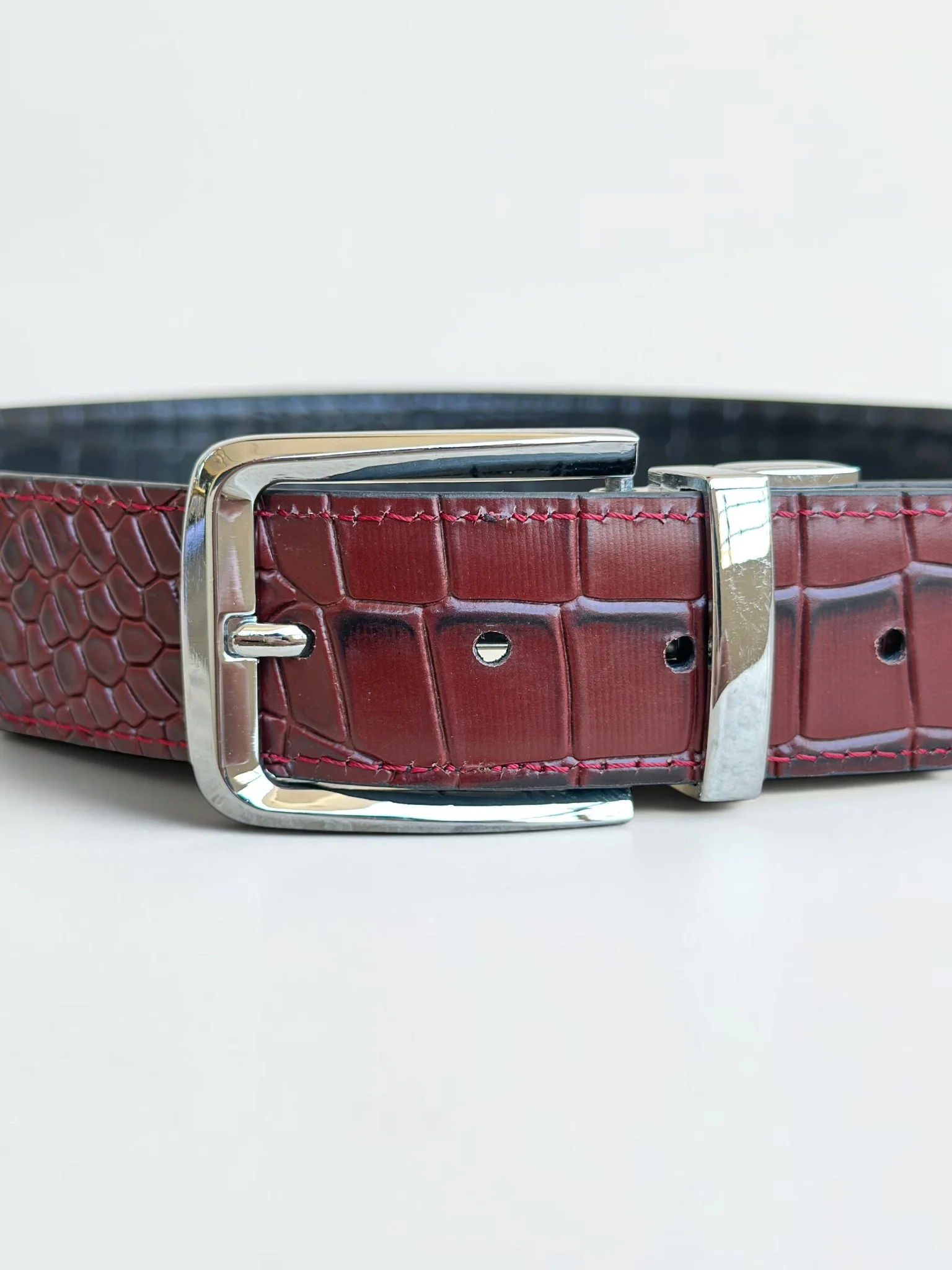 Men's Reversible Crocodile Leather Belt – Silver Buckle (Image 9)