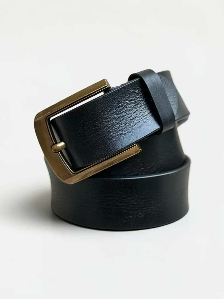 Men's Vintage Textured Leather Belt – Heritage Brass Buckle (Image 5)