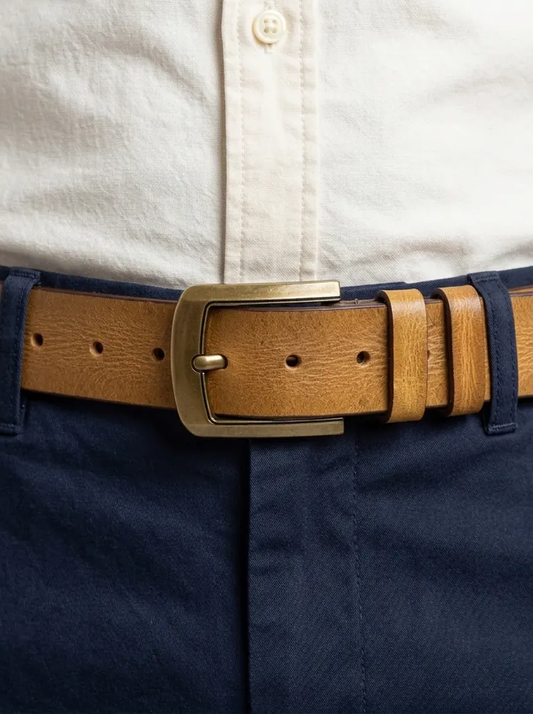 Men's Vintage Textured Leather Belt – Heritage Brass Buckle (Image 2)