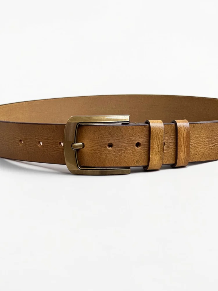 Men's Vintage Textured Leather Belt – Heritage Brass Buckle (Image 4)