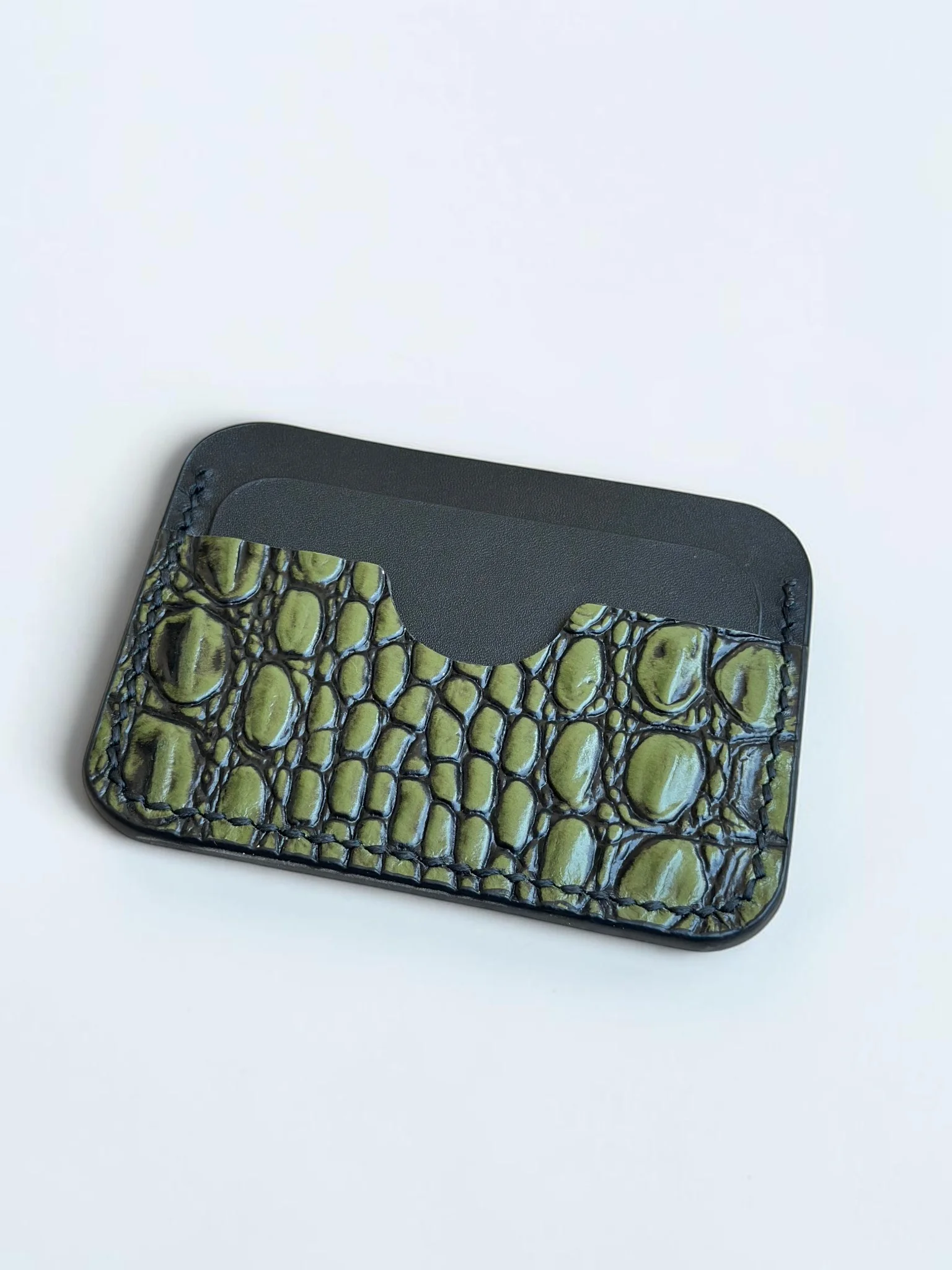 Slim Crocodile Leather Cardholder (Image 5)