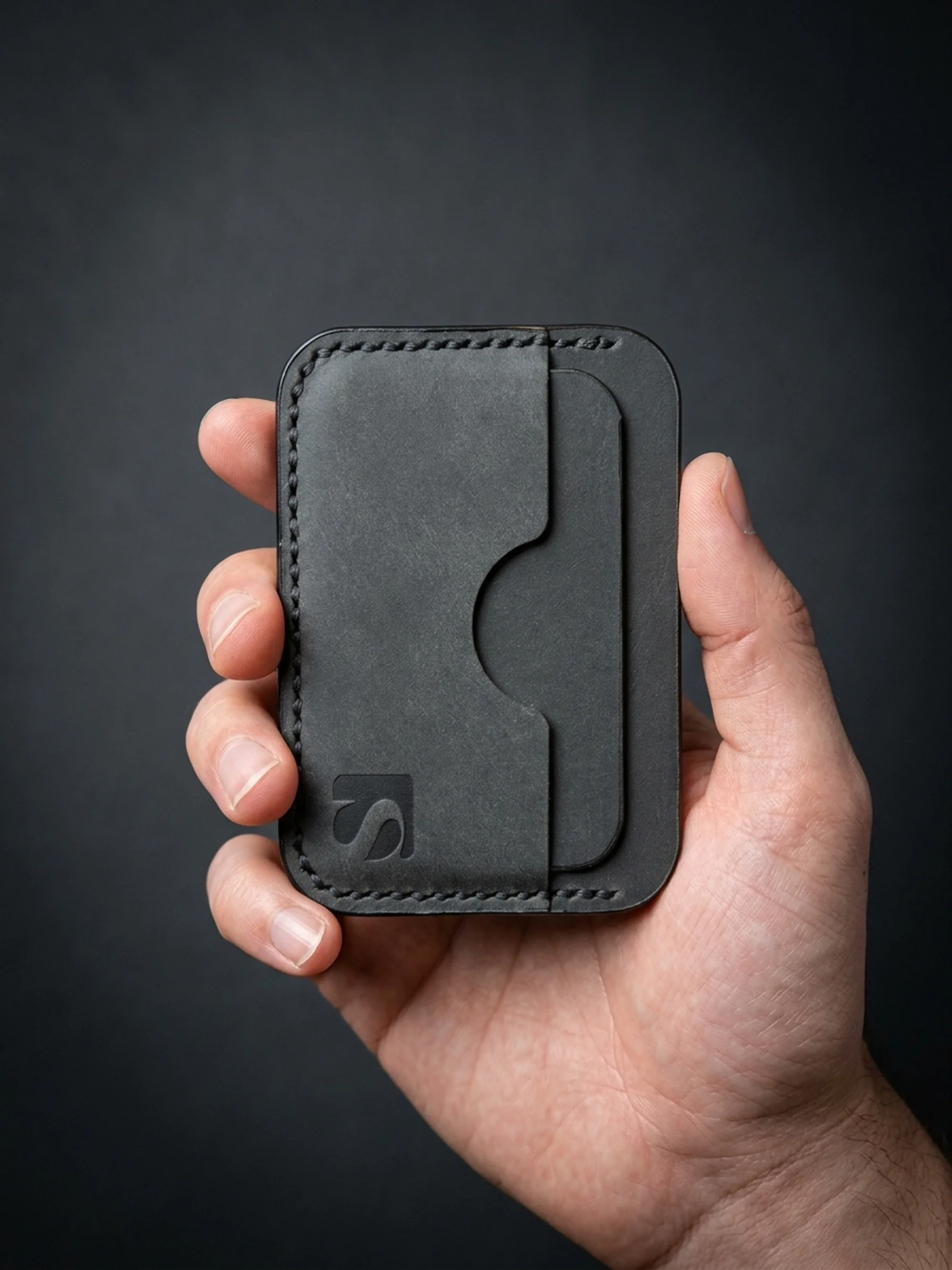 Slim Leather Cardholder (Image 2)
