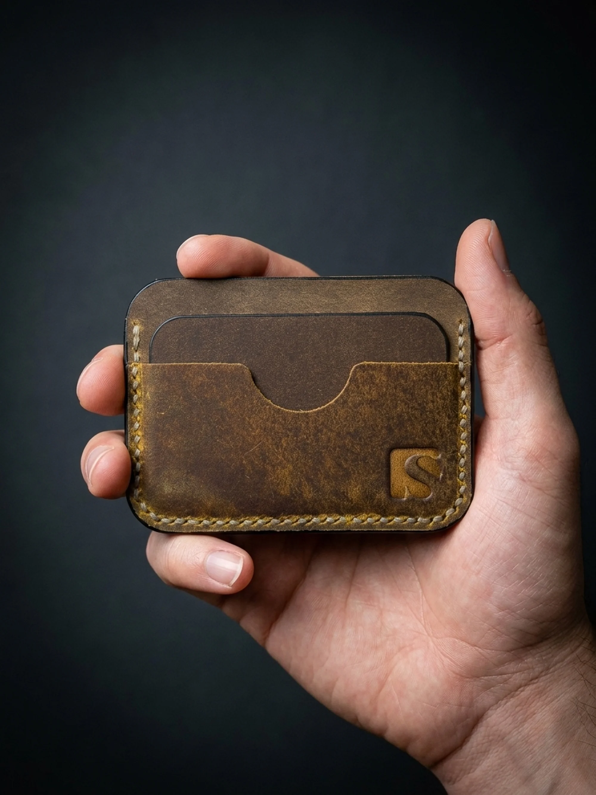 Slim Leather Cardholder (Image 2)